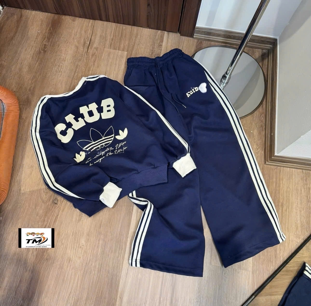 Sét bộ nỉ chạy viền quần xuông tm 2025 bé gái