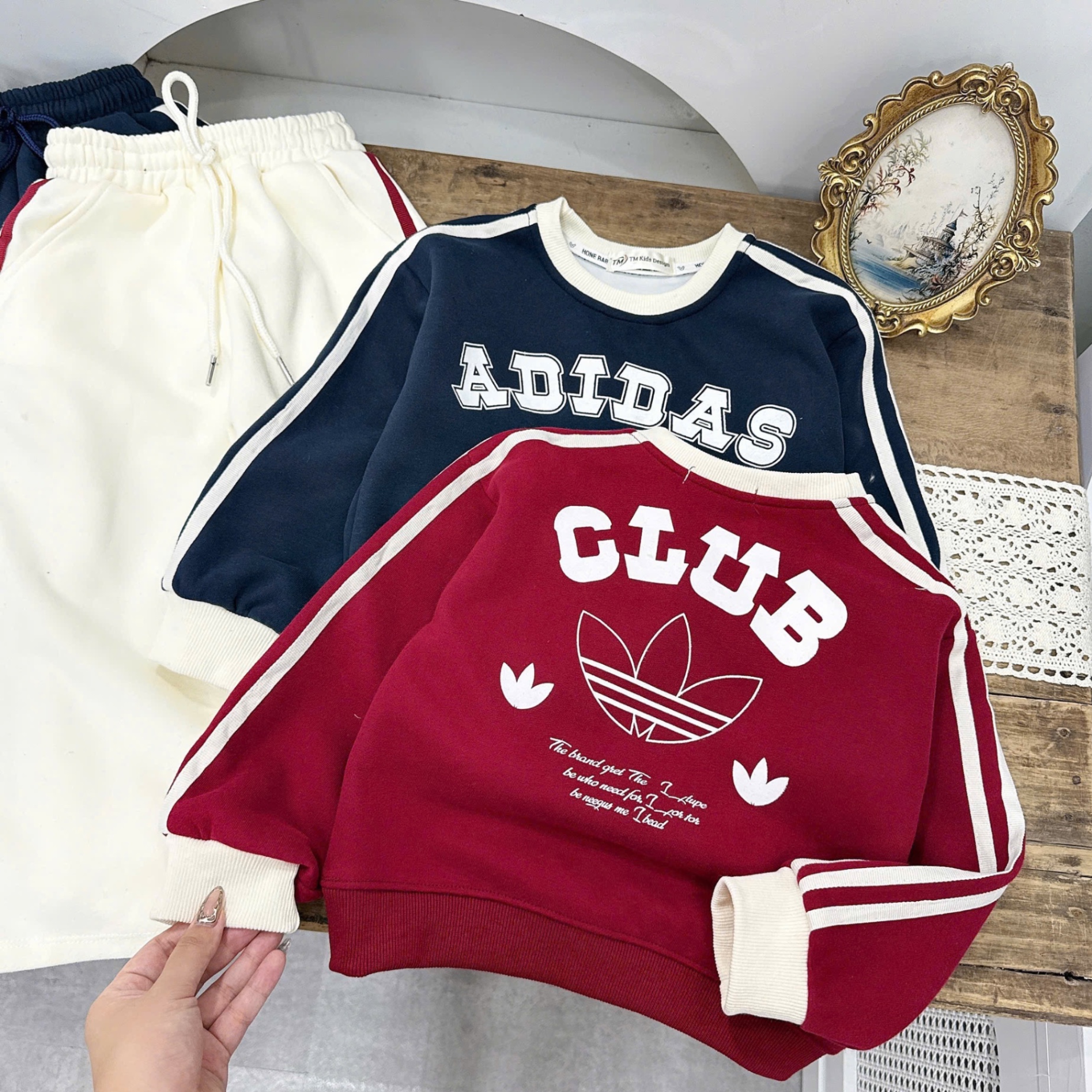 Sét bộ nỉ chạy viền quần xuông tm 2025 bé gái