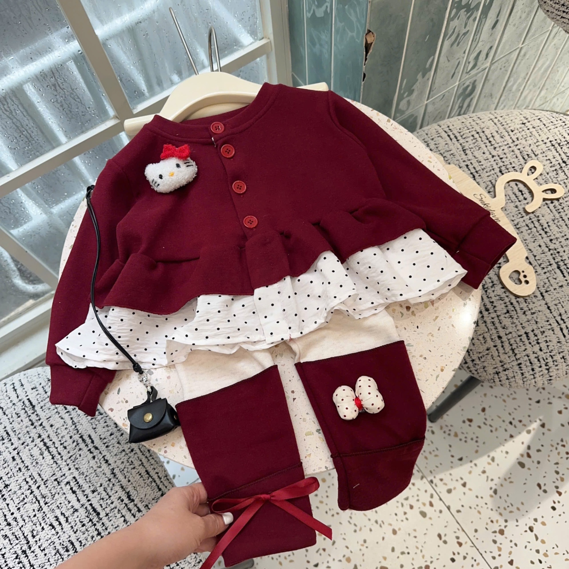 Sét bộ tăm thỏ phối bèo quần legging đính nơ bé gái sn