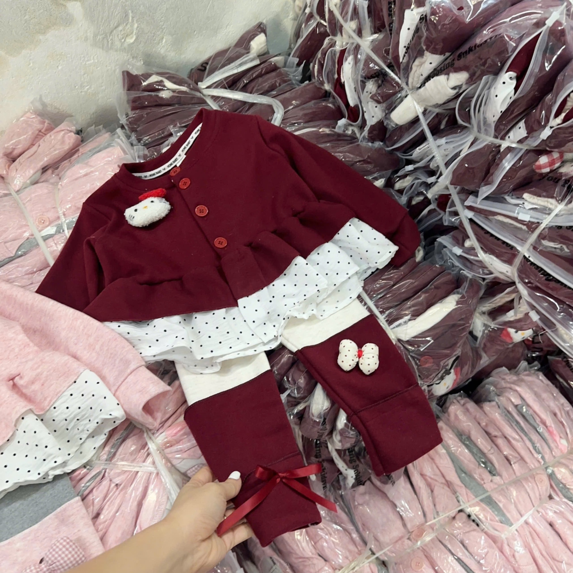 Sét bộ tăm thỏ phối bèo quần legging đính nơ bé gái sn