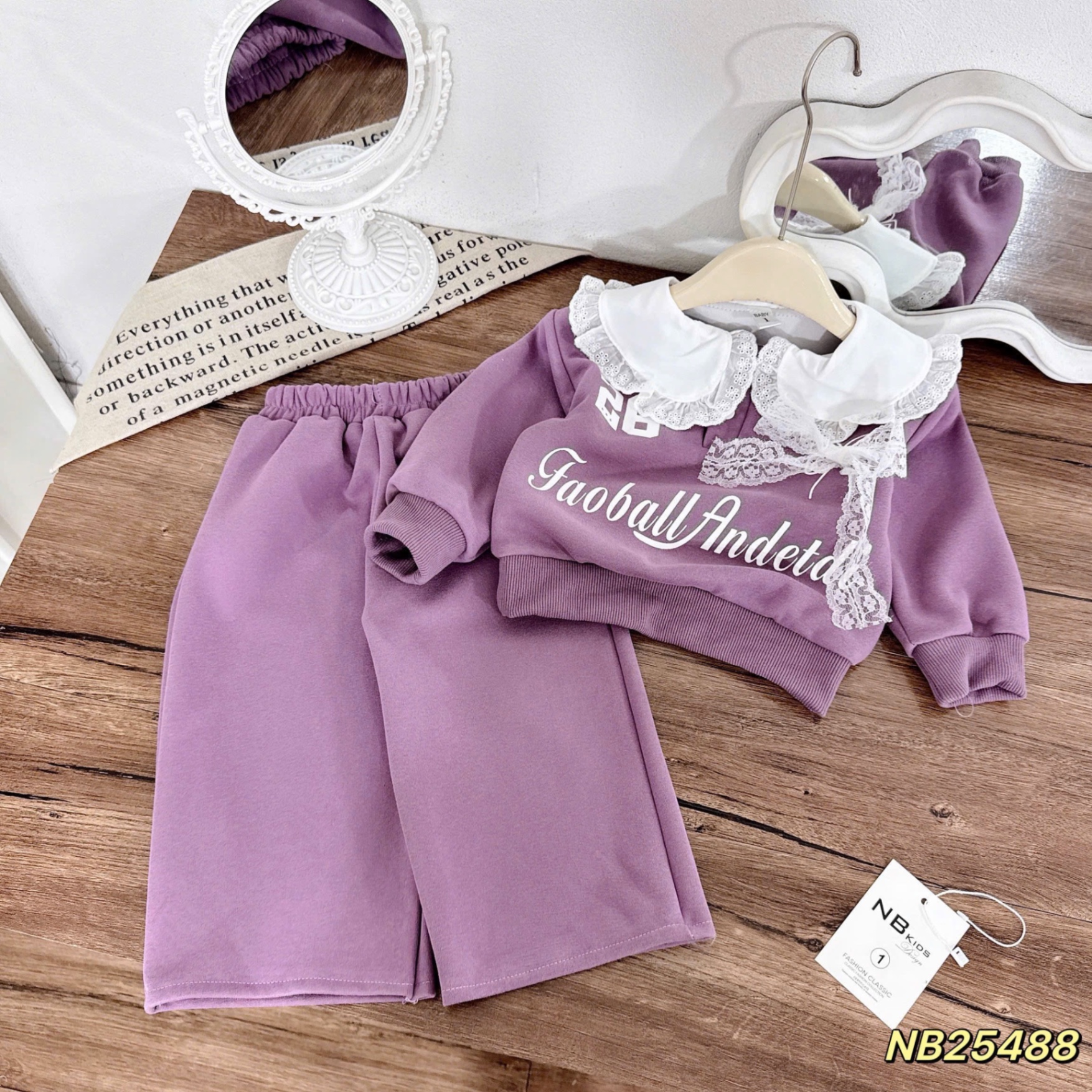 Sét bộ nỉ phối cổ béo trắng quần xuông cho bé gái