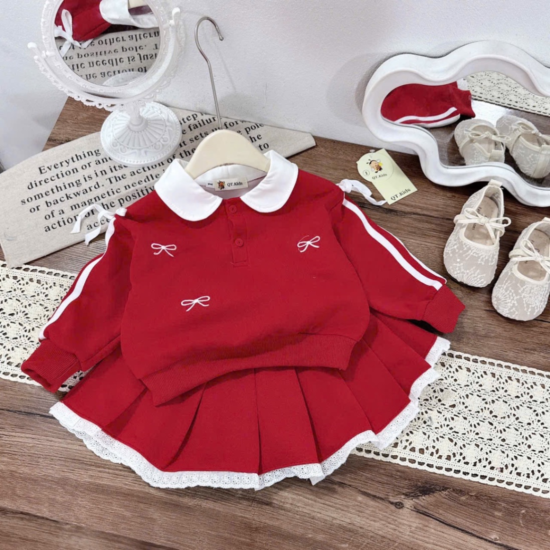 Sét bộ nỉ cổ trắng cv dập ly phối ren qt bé gái