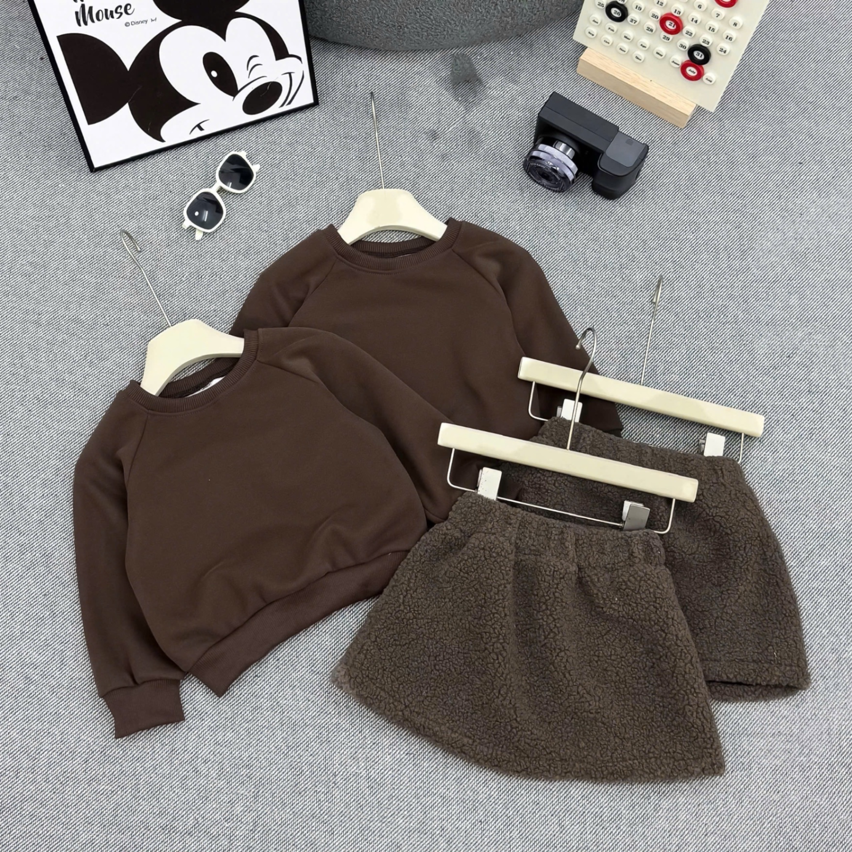 Sét bộ áo nỉ nâu cv bông bé gái