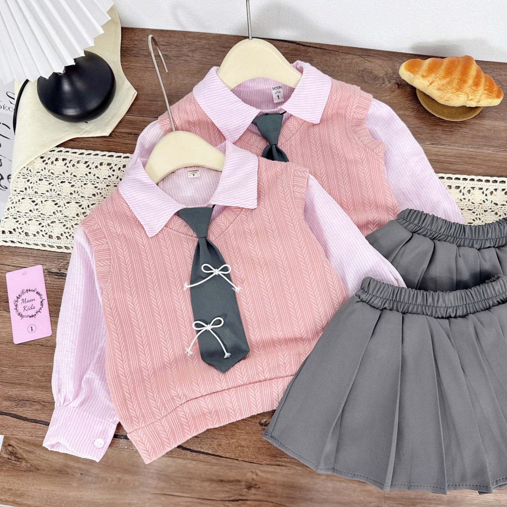 Sét 3 chi tiết gile len hồng cv dập ly bé gái