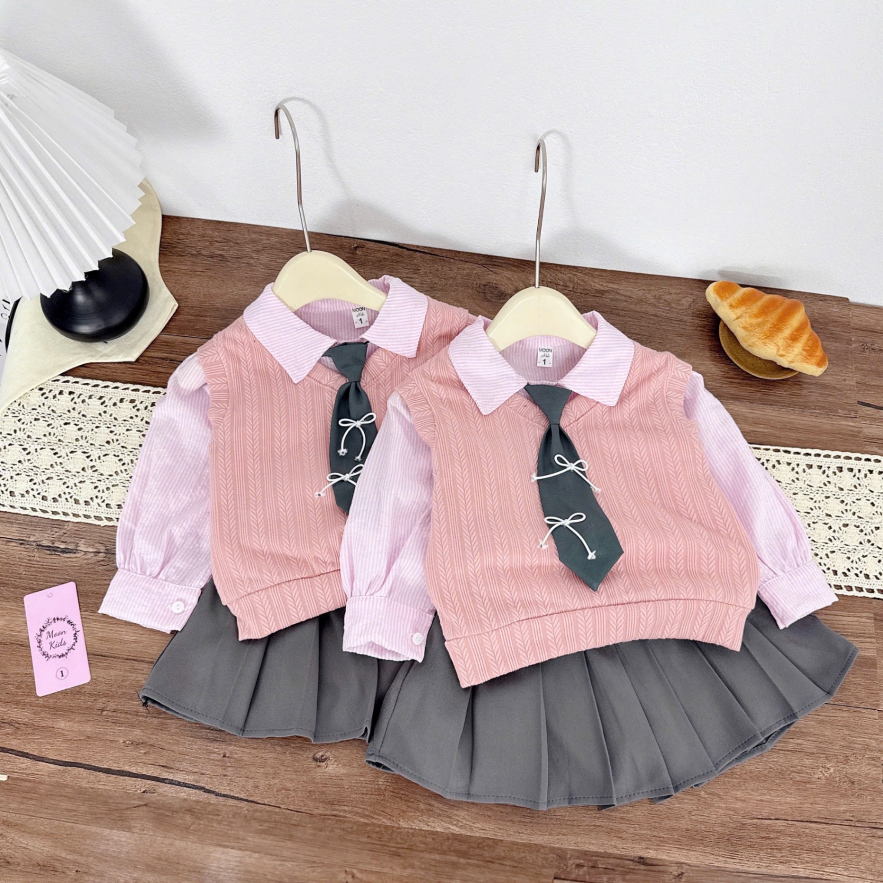 Sét 3 chi tiết gile len hồng cv dập ly bé gái