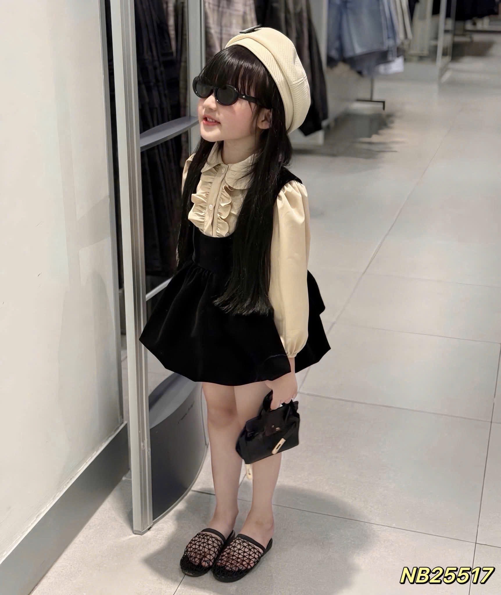 Sét áo cổ sen kèm váy nhung đen bn bé gái