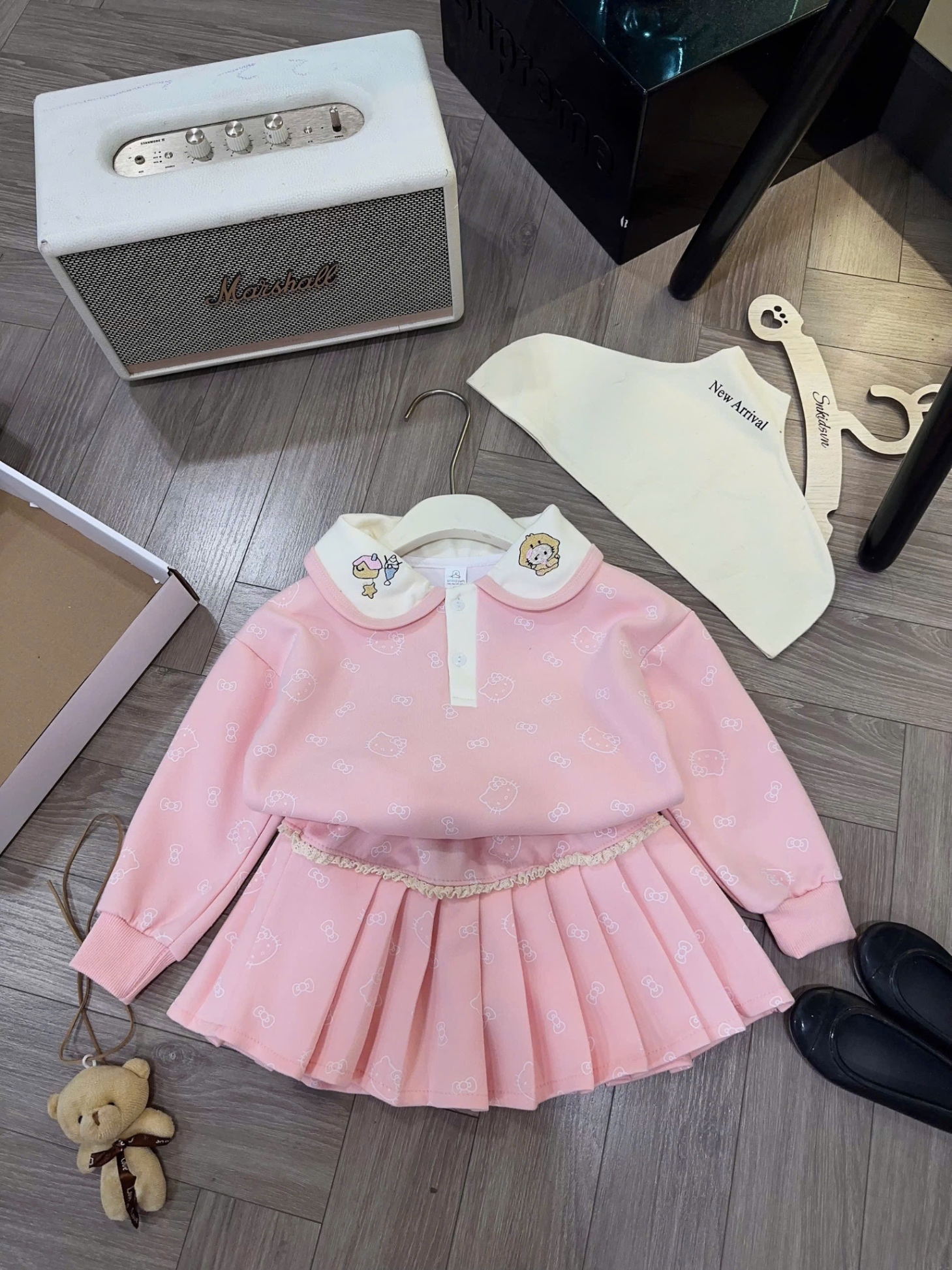 Sét bộ nỉ kitty in tràn cv dập ly bé gái