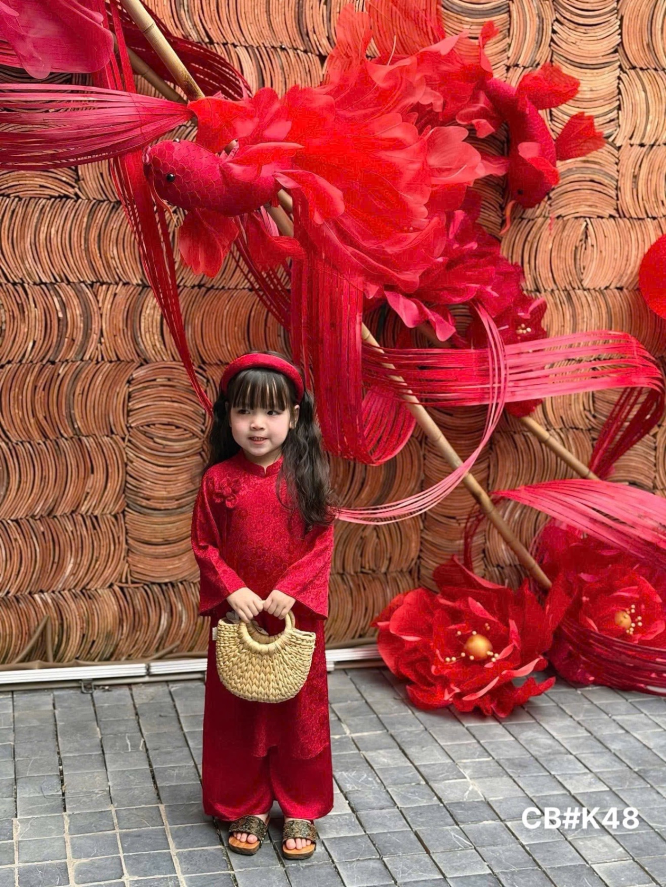 Áo dài đỏ gấmcb kèm bờm