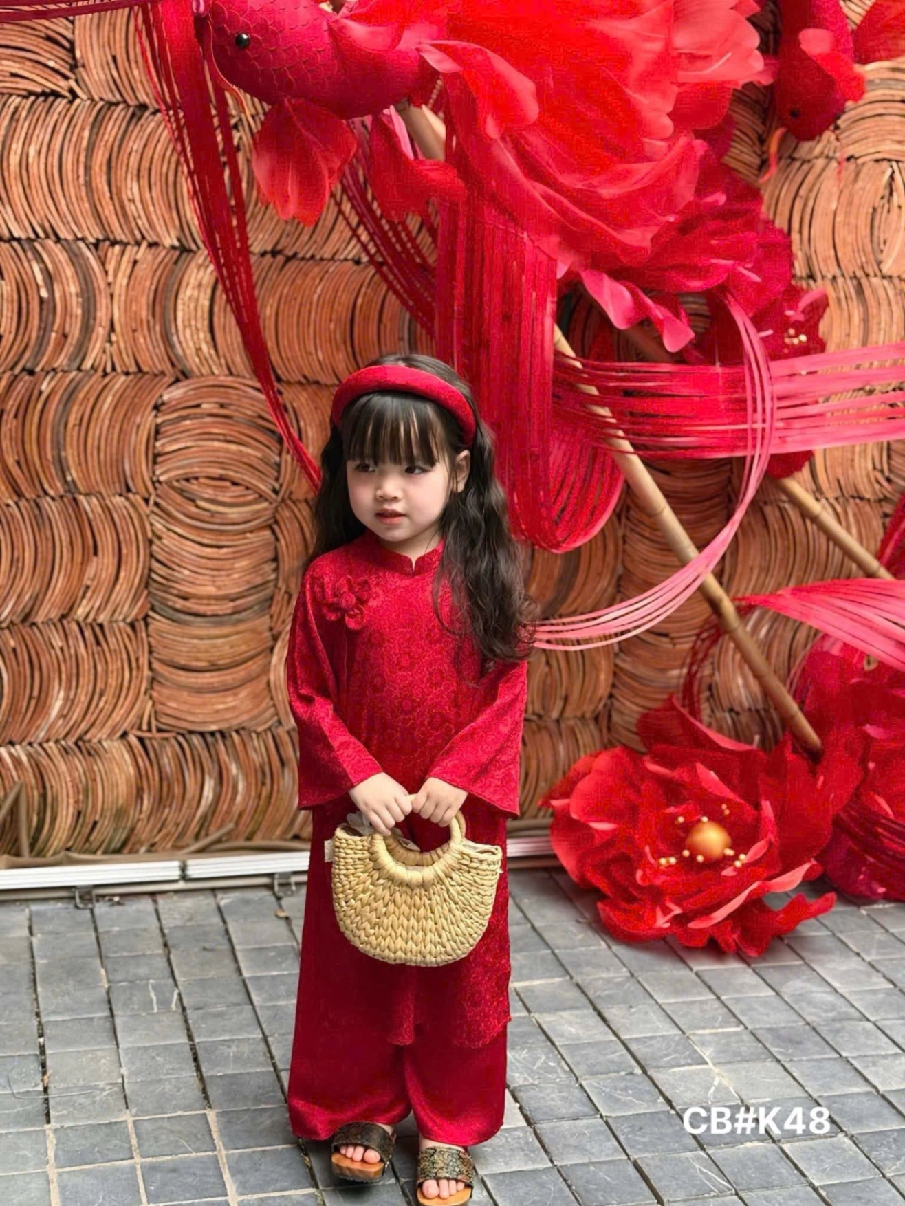 Áo dài đỏ gấmcb kèm bờm