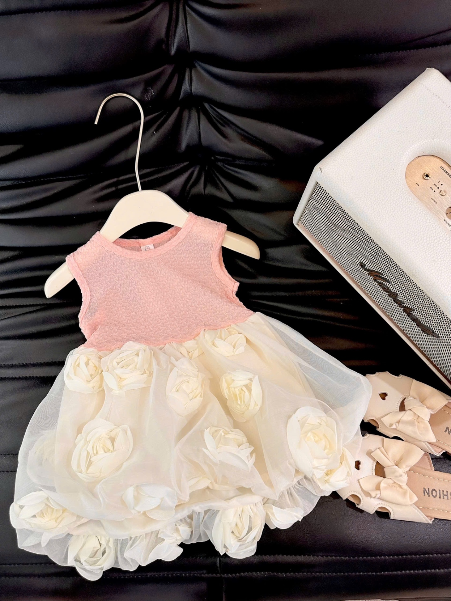 Sét váy phối voan hoa hồng kèm áo khoác ngoài bé gái