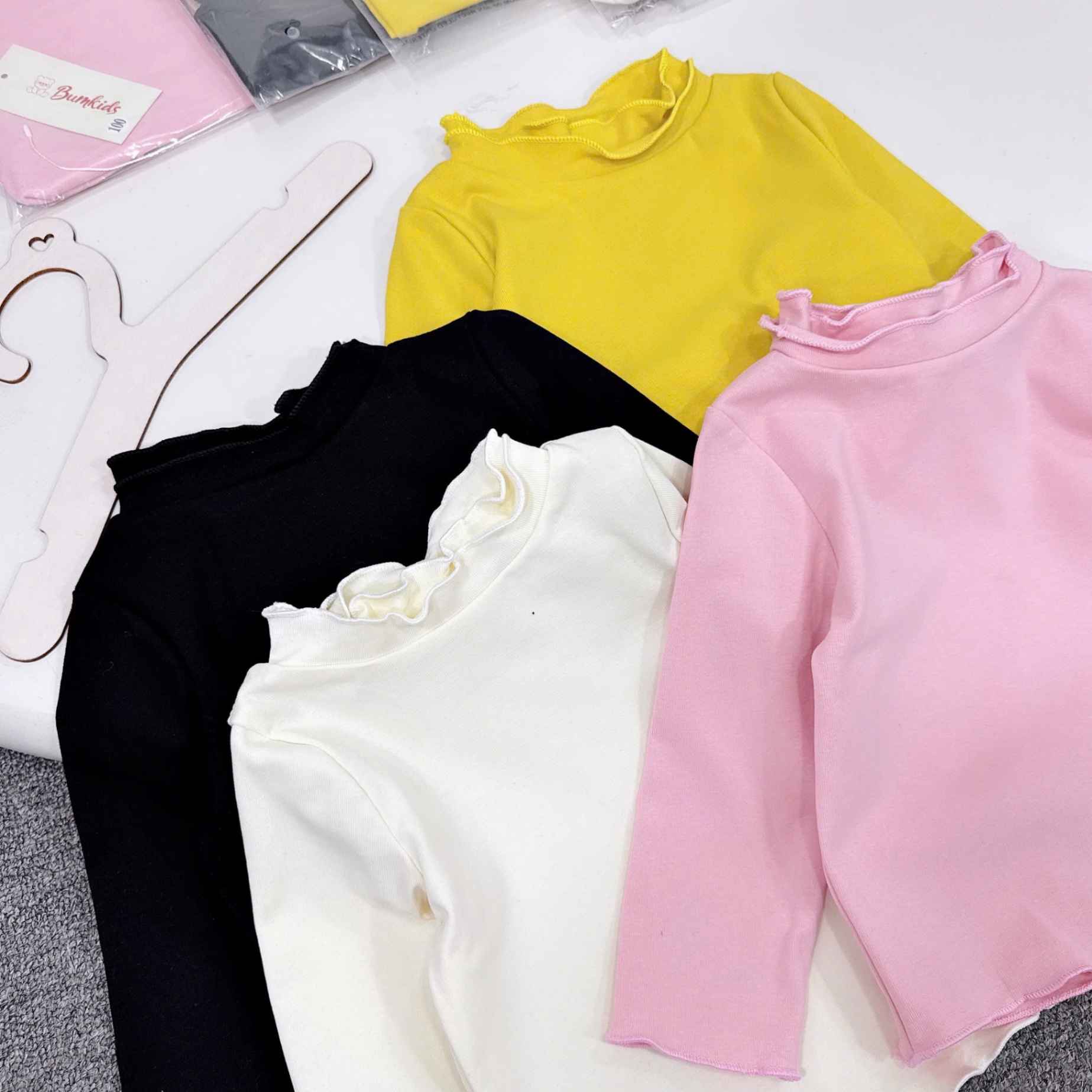 Sét 2 áo zip cổ bèo mềm bé gái