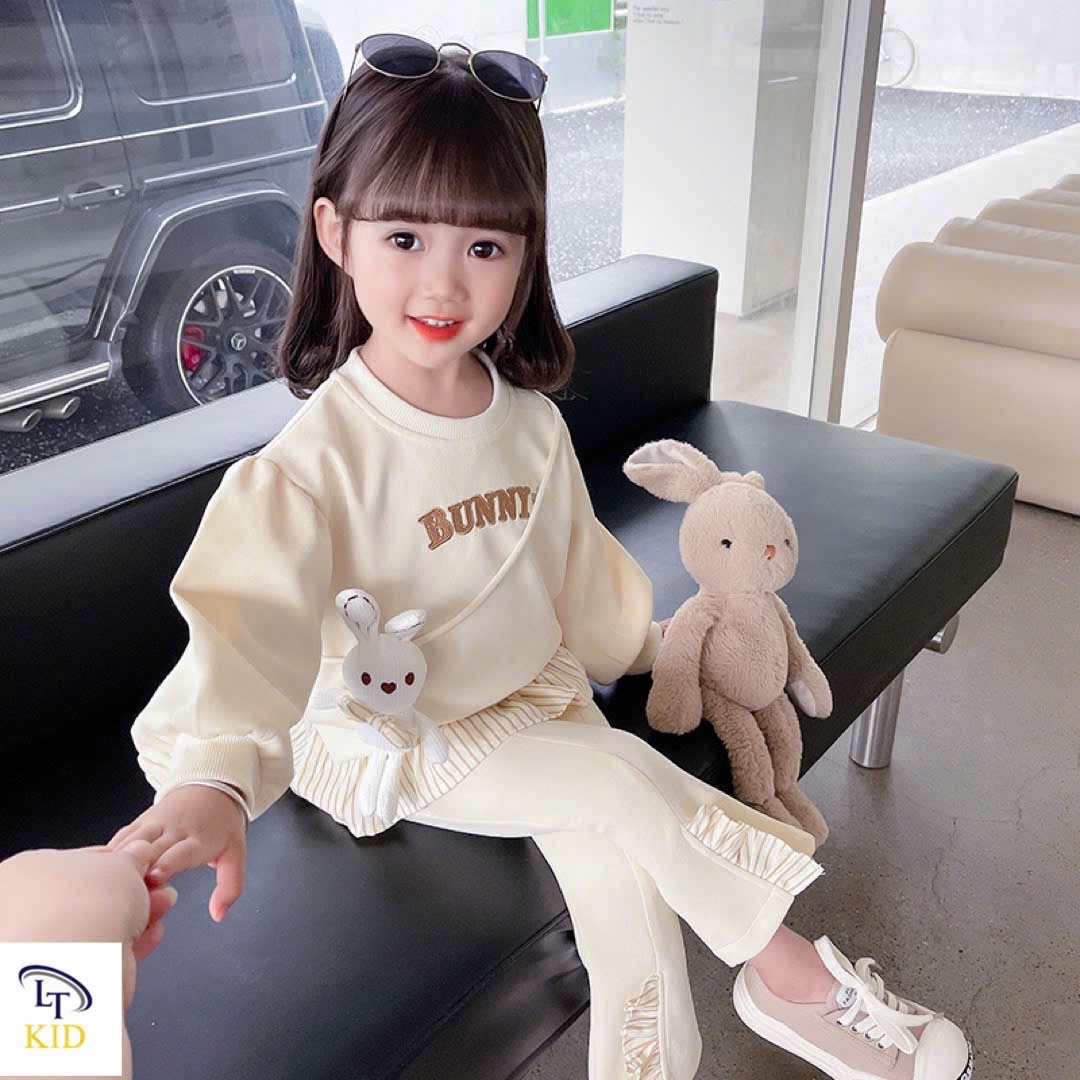 Sét bộ nỉ Bunny quần loe kèm thỏ đeo bé gái