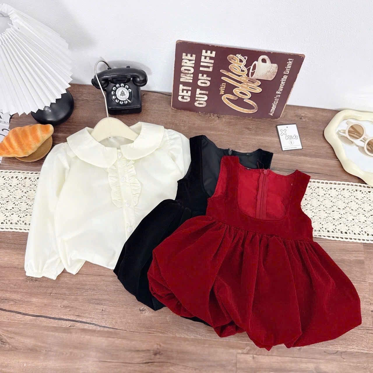 Sét váy nhung bồng kèm áo sơ mi bé gái