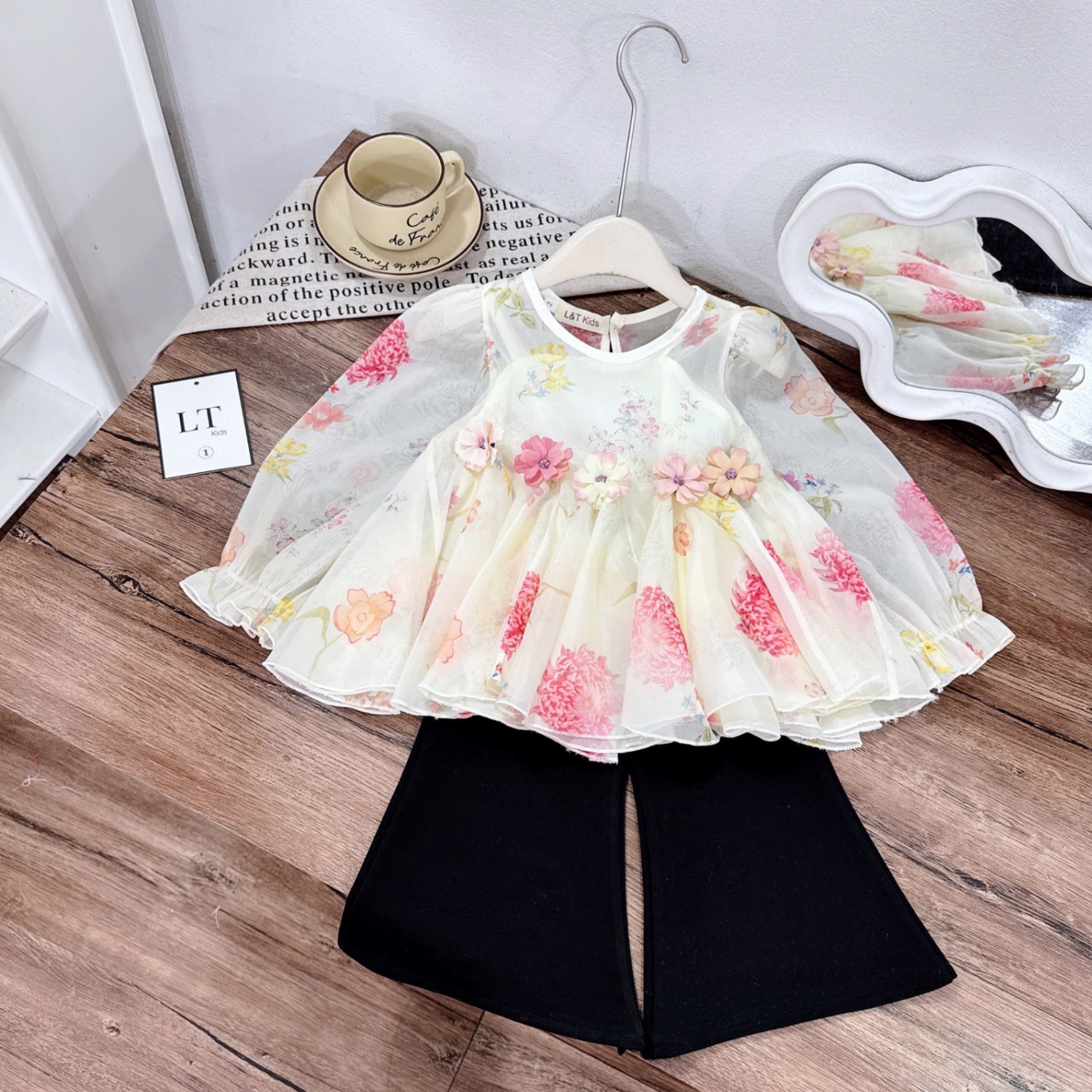 Sét áo babydoll hoa voan 3 chi tiết quần đen loe bé gái