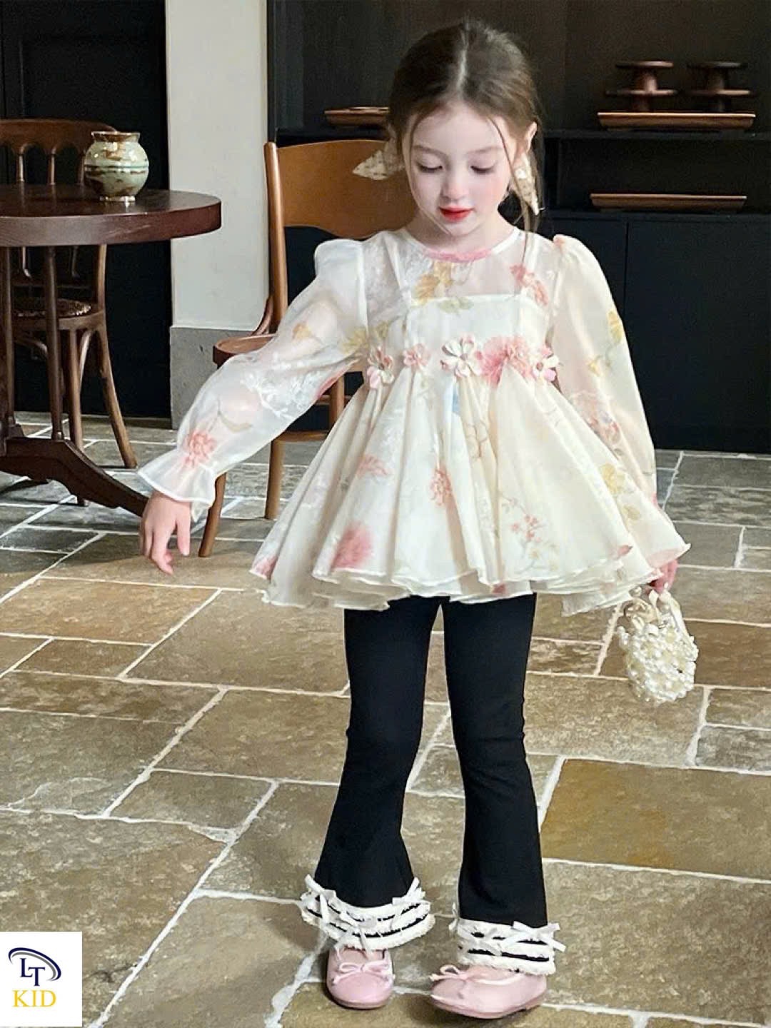 Sét áo babydoll hoa voan 3 chi tiết quần đen loe bé gái