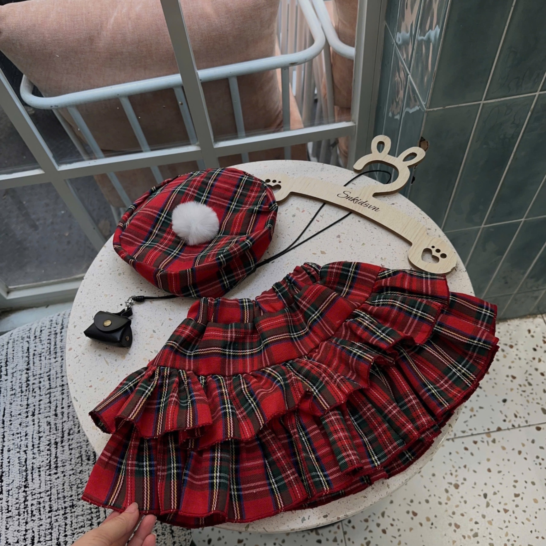 Sét bộ nỉ đỏ cv caro sn bé gái