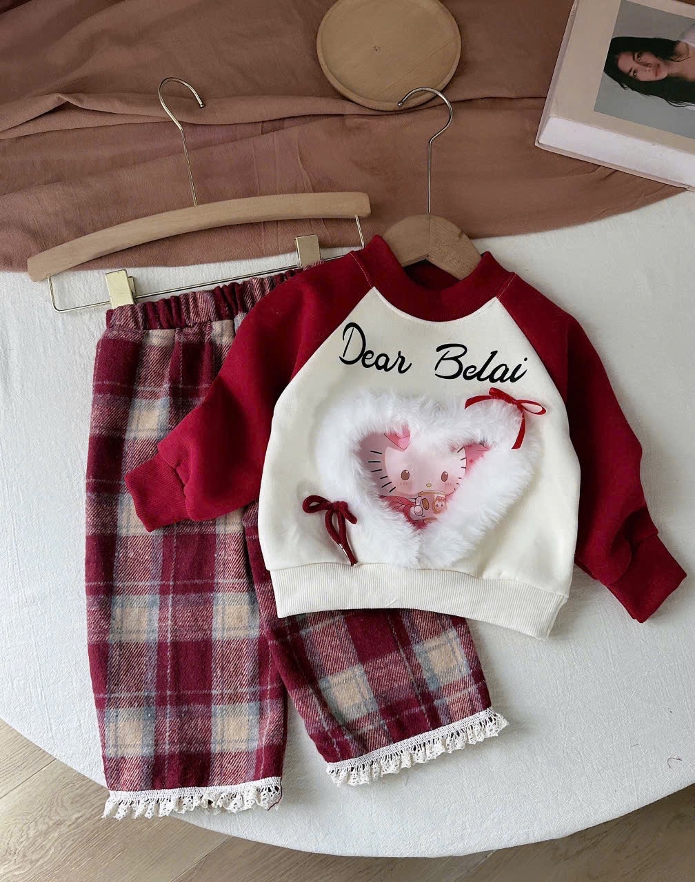 Sét áo dear belai nỉ quần xuông caro cho bé gái