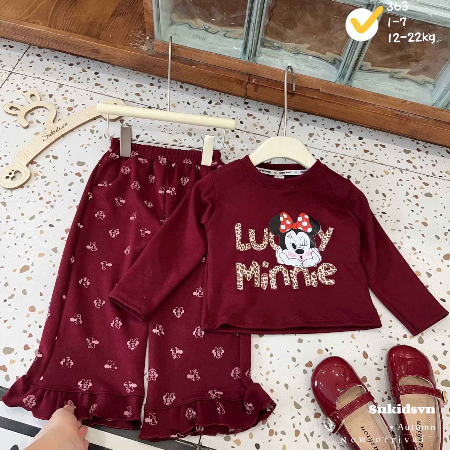 Sét micky chữ đốm quần dài cho bé gái