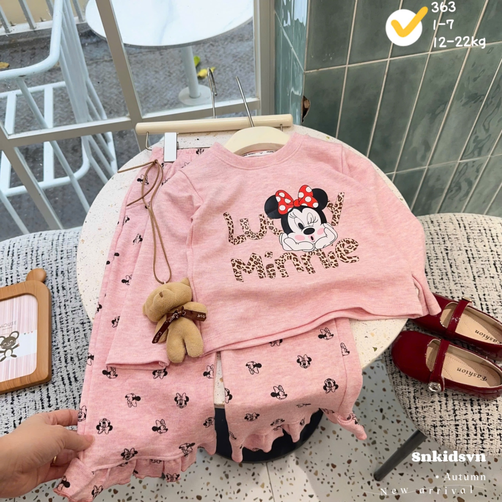 Sét micky chữ đốm quần dài cho bé gái