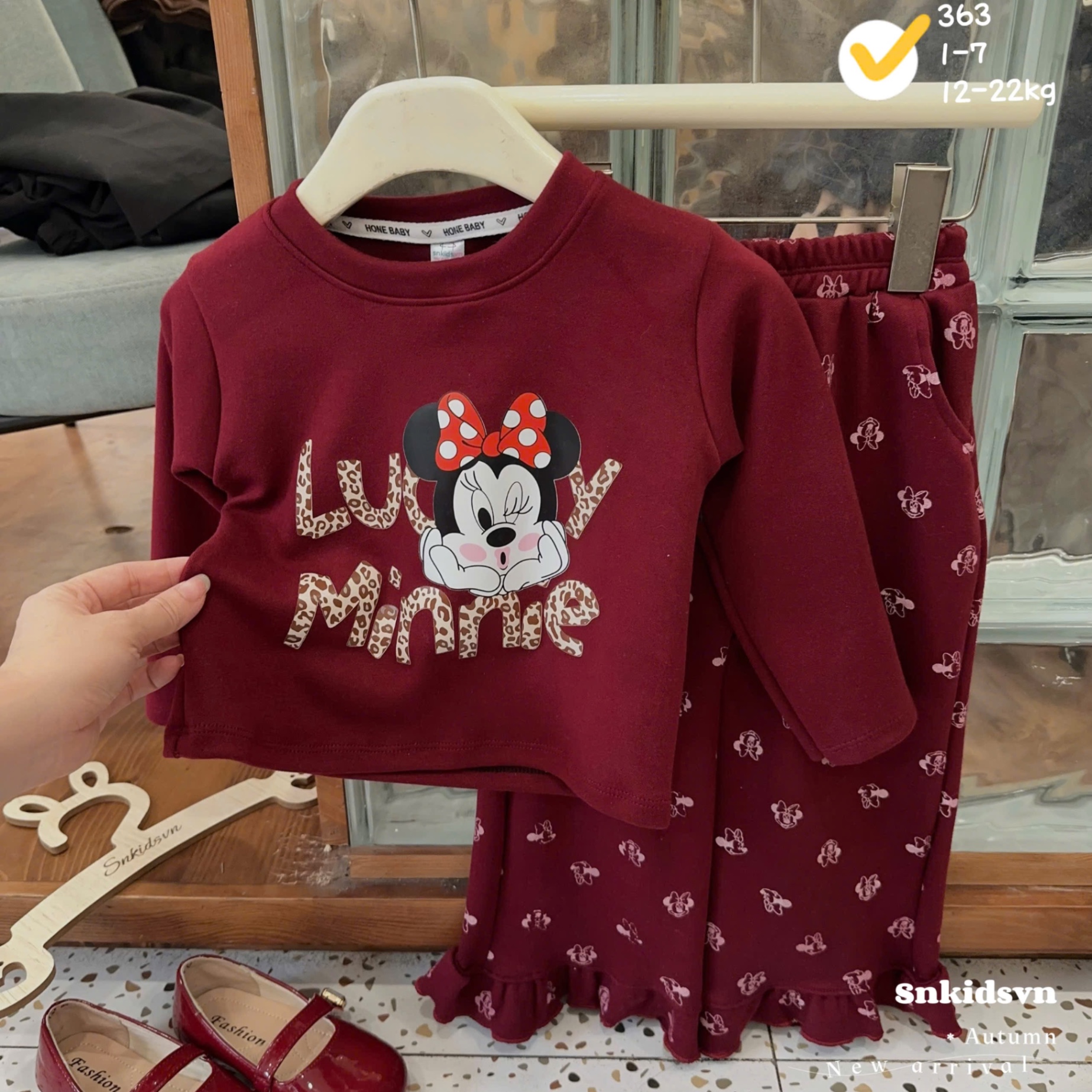 Sét micky chữ đốm quần dài cho bé gái