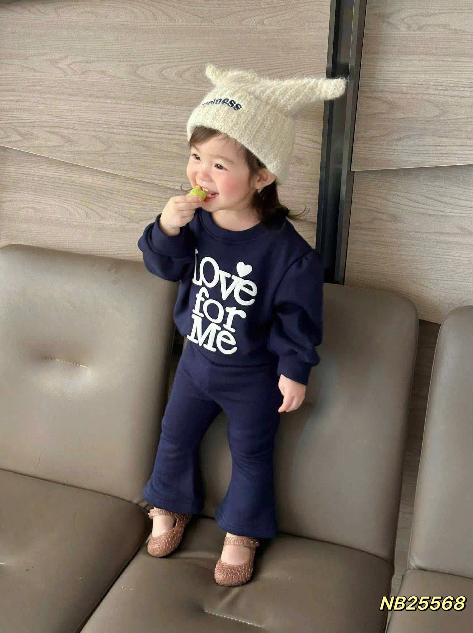 Bộ nỉ love for me cho bé gái