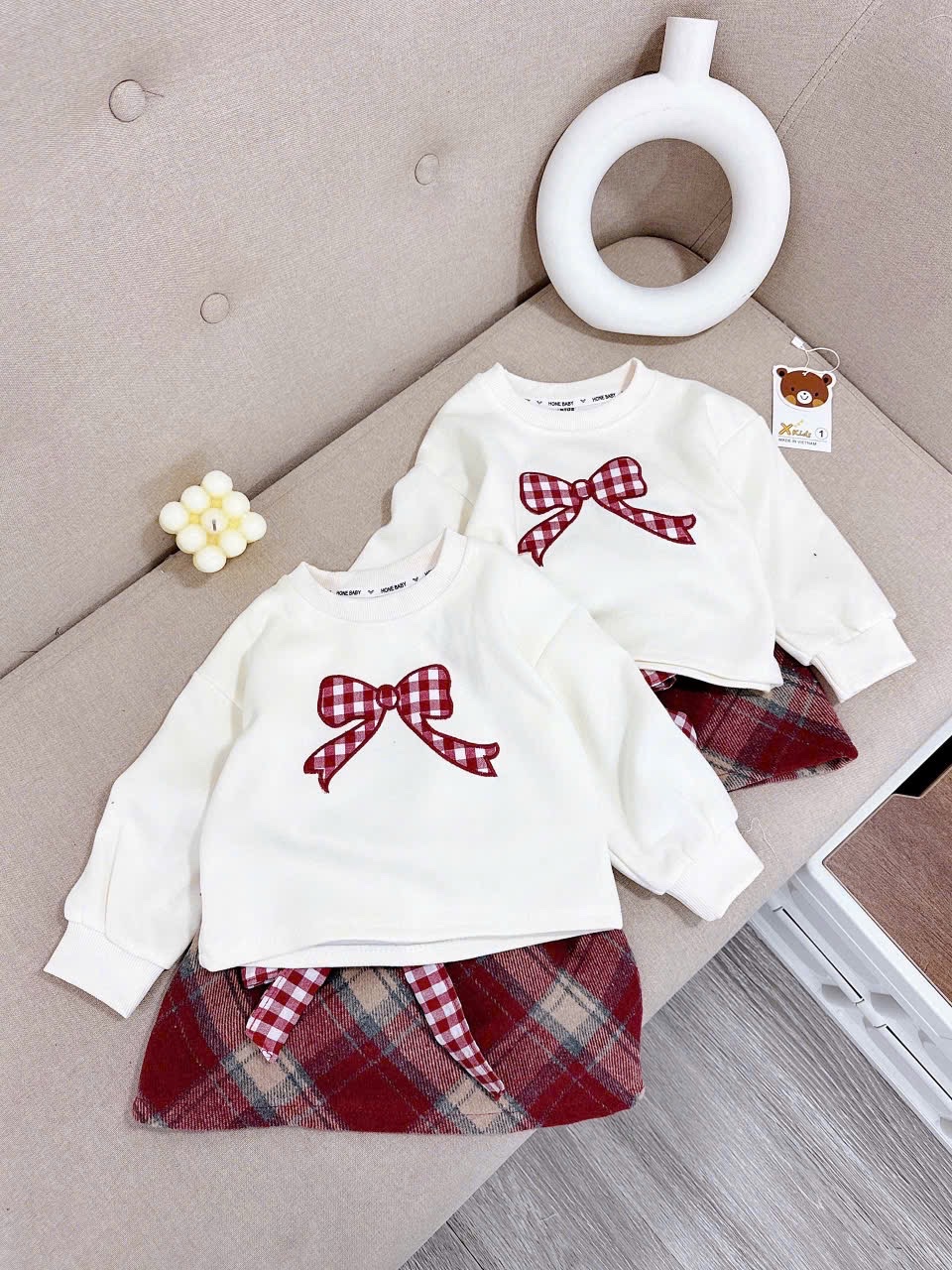 Sét bộ áo nỉ thêu nơ cv caro bé gái