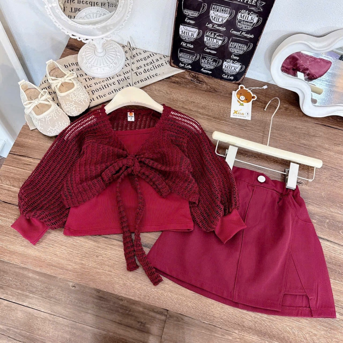 Sét 3 chi tiết lưới cv kaki bé gái