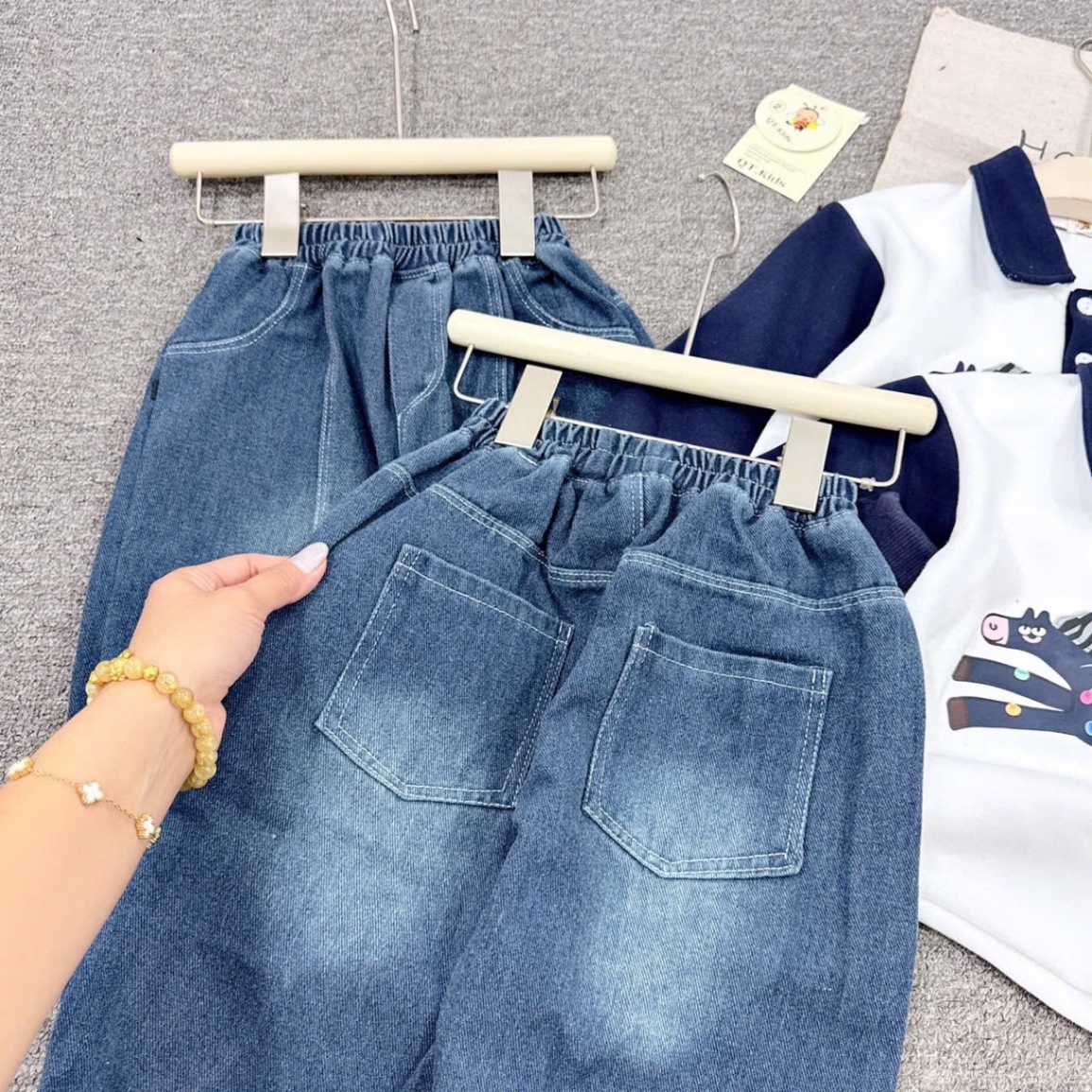 Sét bộ áo nỉ ngựa quần bò dài bé trai