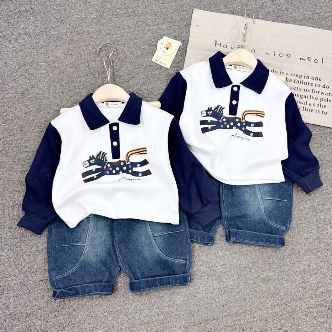 Sét bộ áo nỉ ngựa quần bò dài bé trai