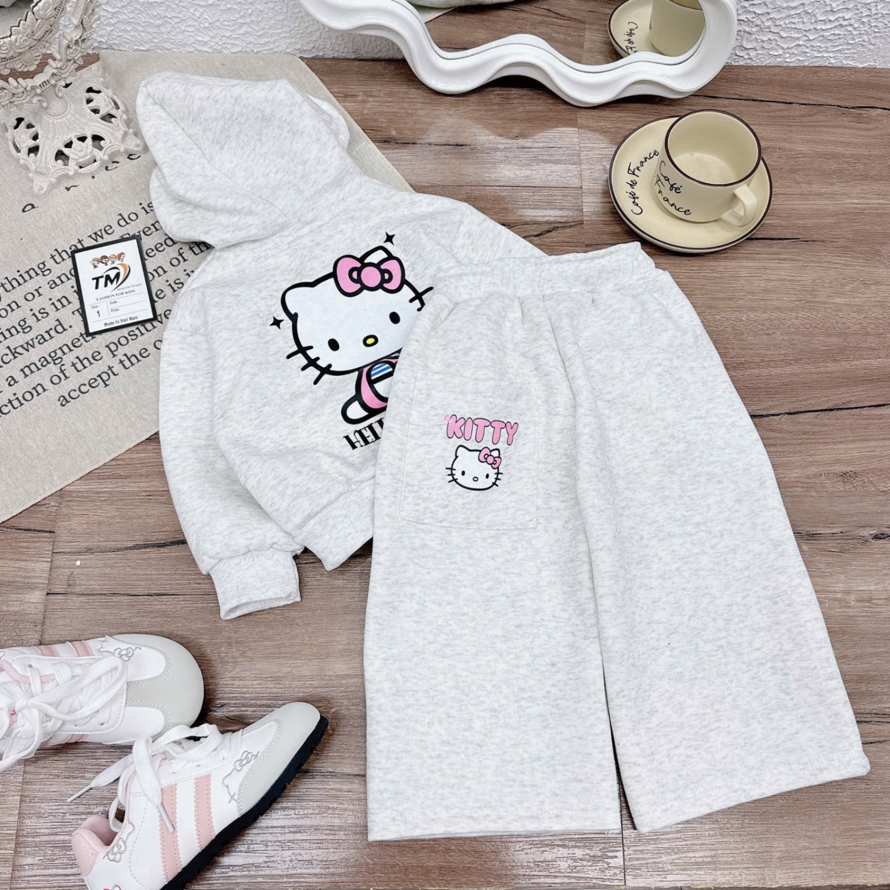 Sét bộ nỉ kitty mũ bé gái