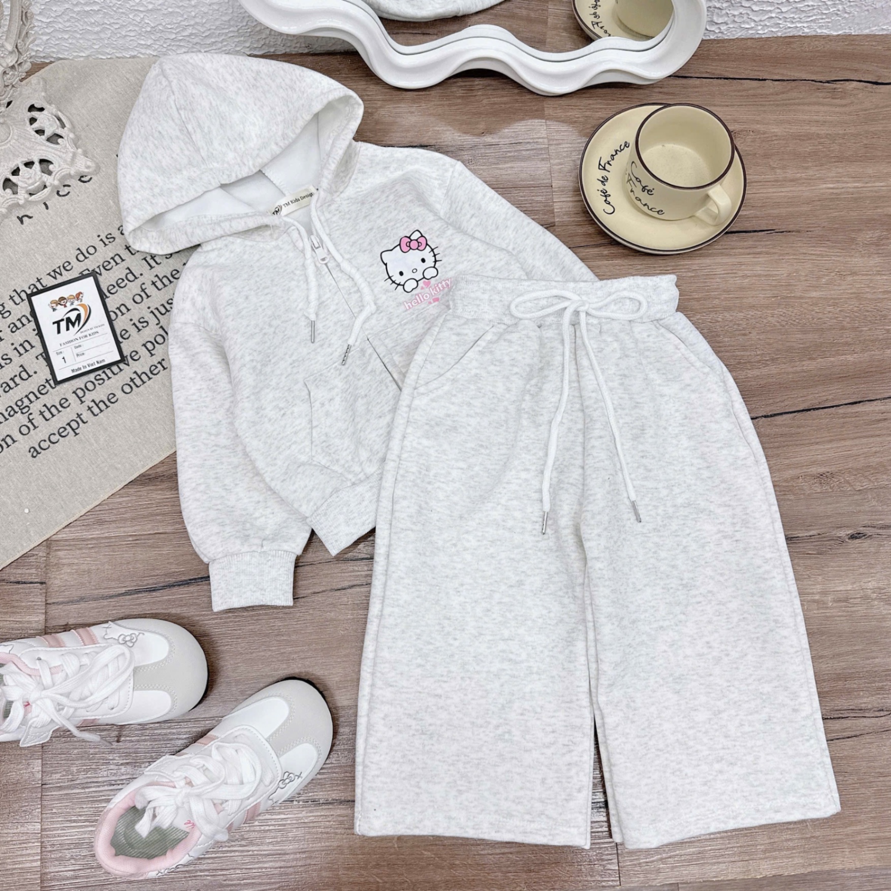 Sét bộ nỉ kitty mũ bé gái