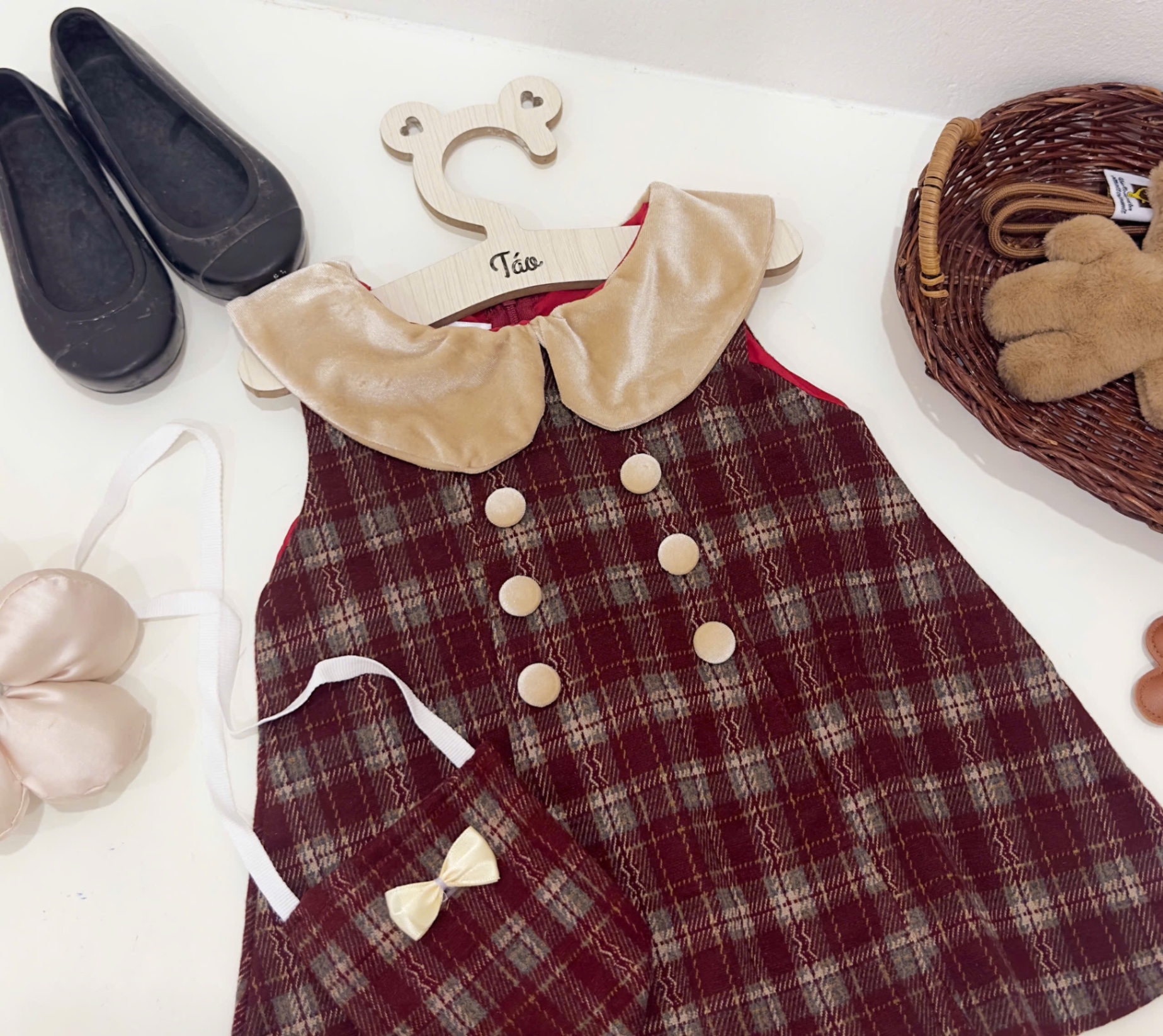 Sét váy caro đỏ kèm túi bé gái