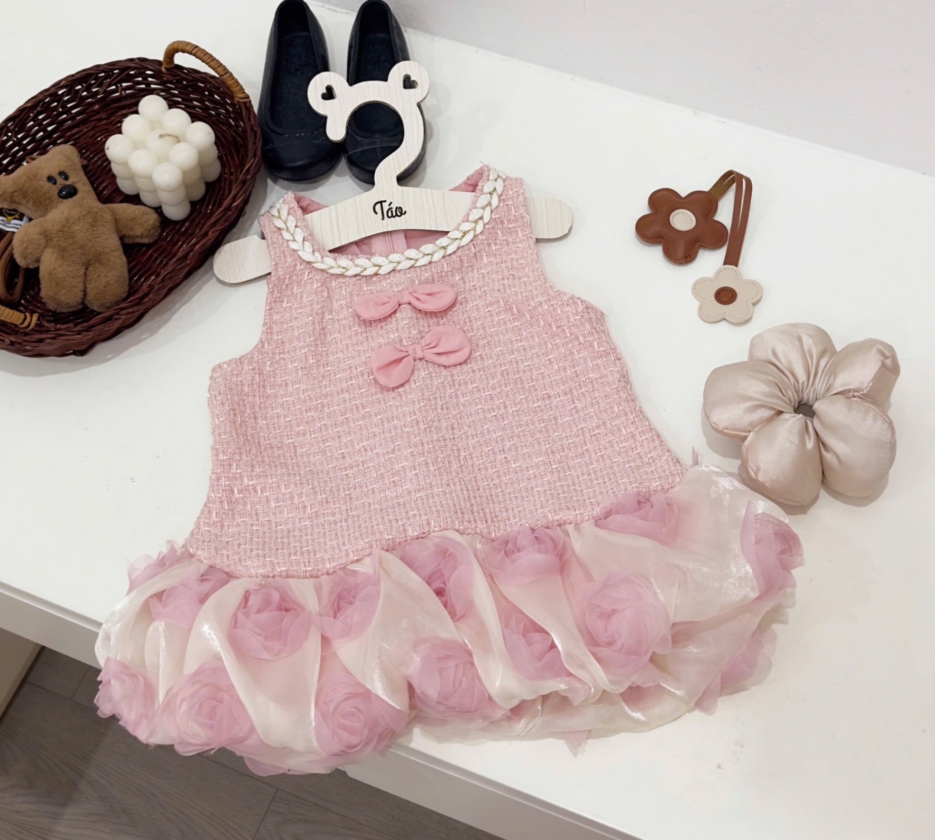 Váy dạ hồng phối thân bồng hoa bé gái