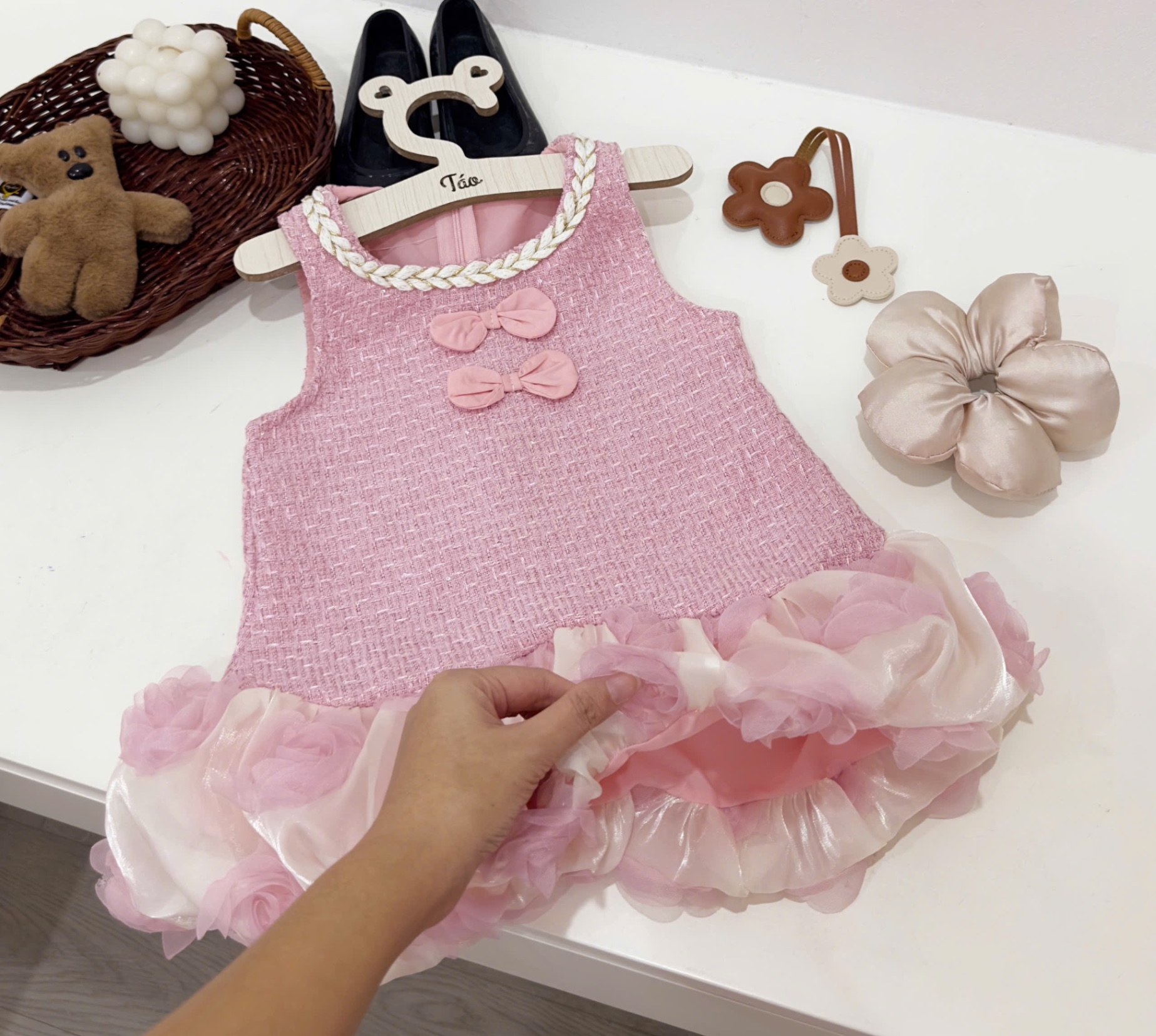 Váy dạ hồng phối thân bồng hoa bé gái