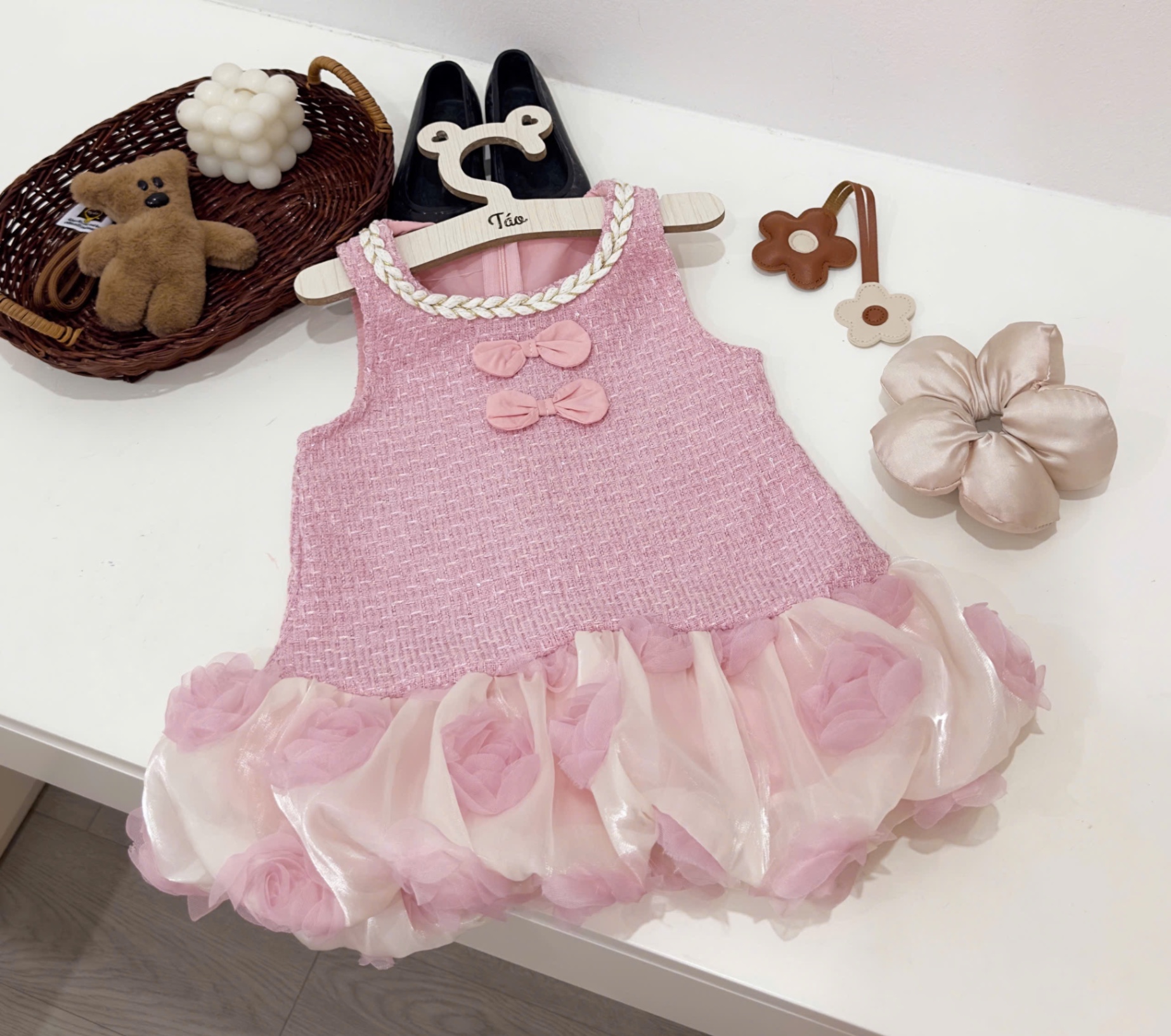 Váy dạ hồng phối thân bồng hoa bé gái