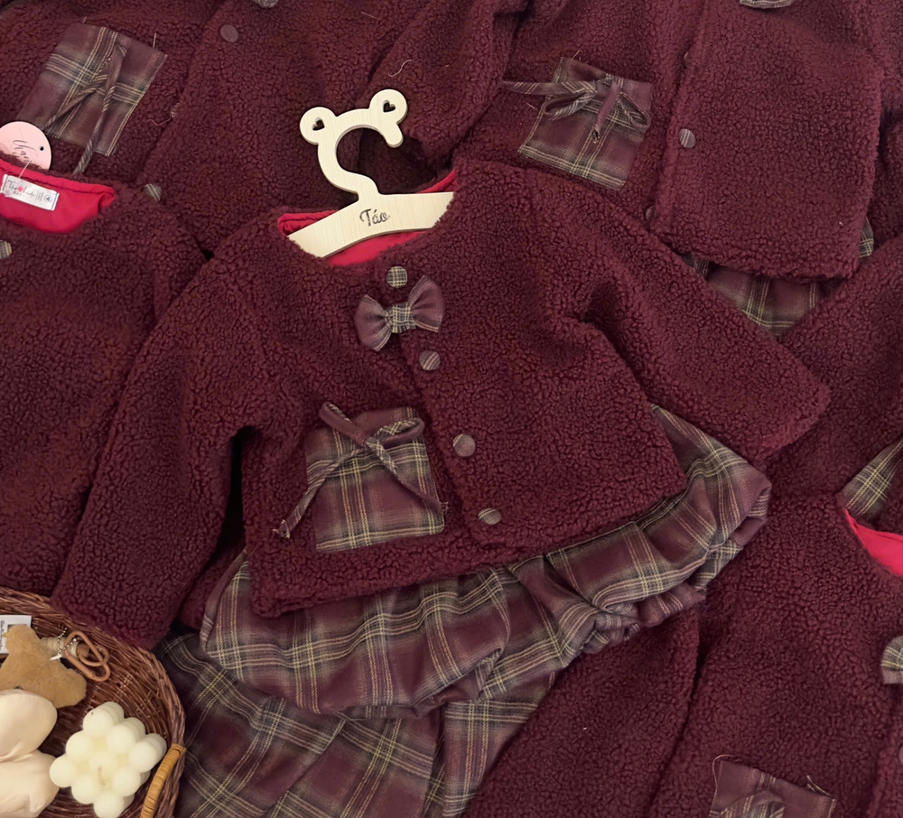 Sét áo lông đỏ có lót cv bồng kẻ tk bé gái