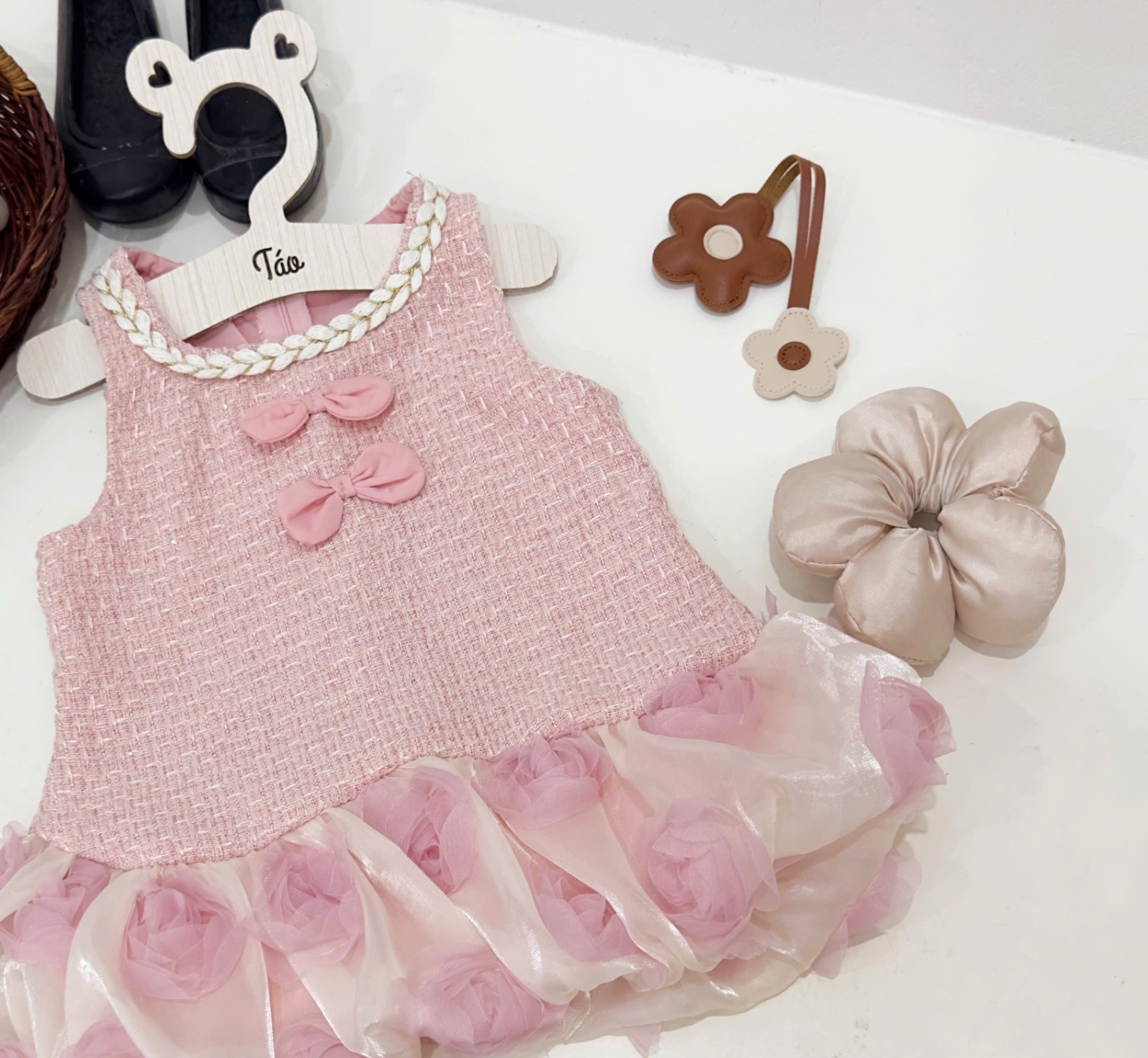 Váy dạ hồng phối thân bồng hoa bé gái