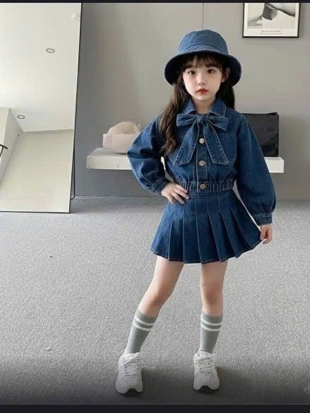 Sét bộ bò croptop cv dập ly kèm mũ bé gái