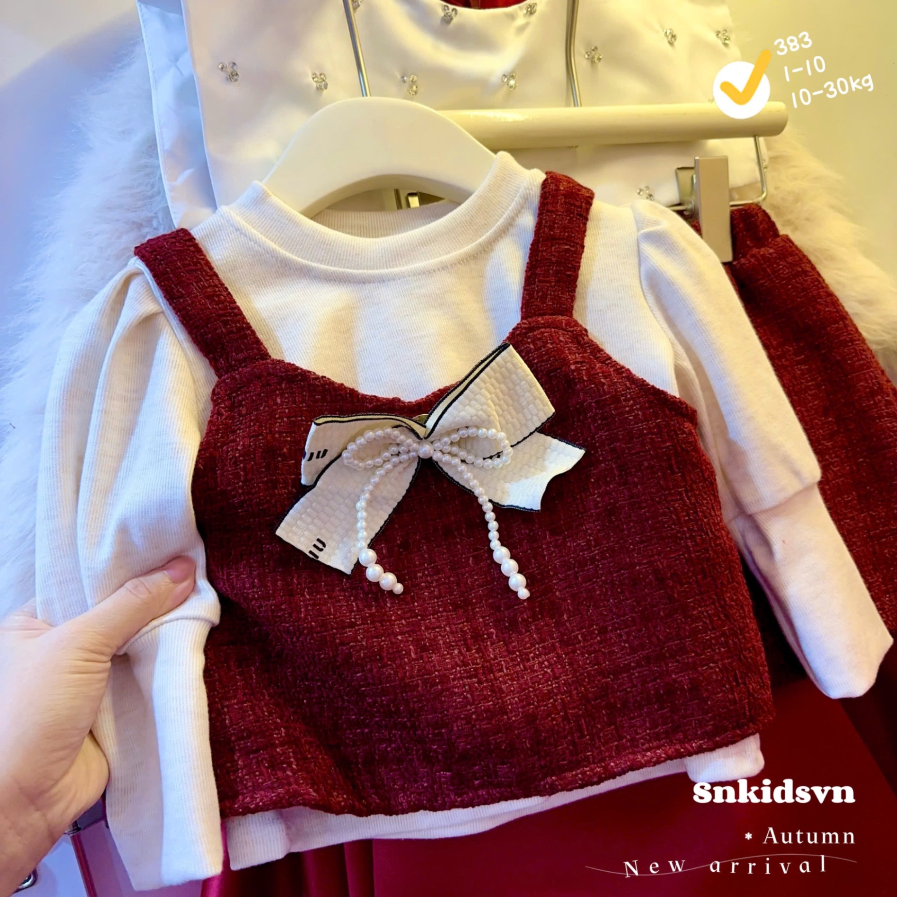 Sét 3 chi tiết dạ đỏ kèm áo bé gái