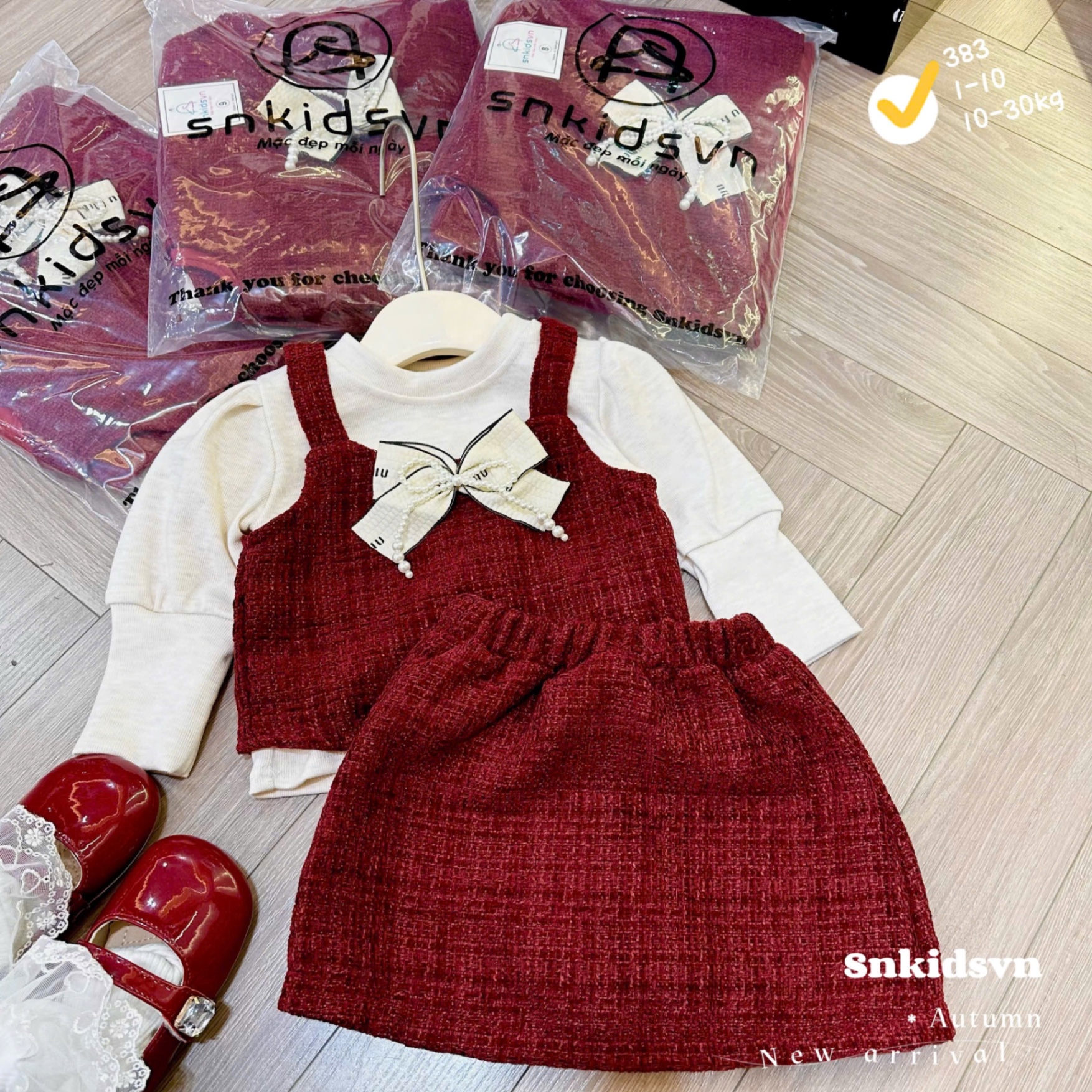 Sét 3 chi tiết dạ đỏ kèm áo bé gái