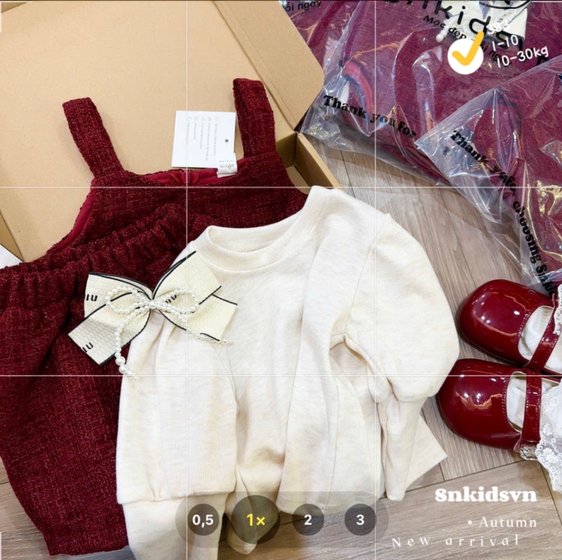 Sét 3 chi tiết dạ đỏ kèm áo bé gái