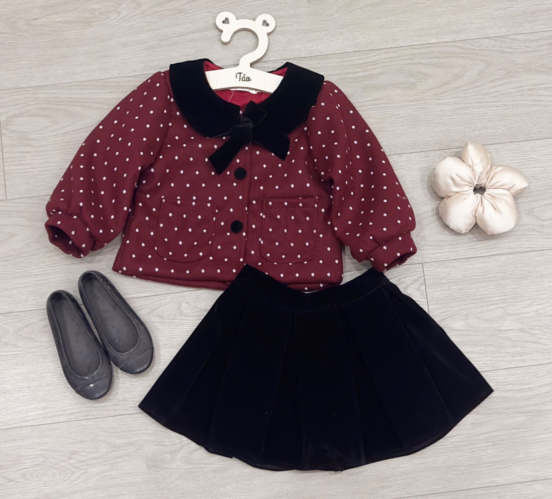 ￼sét áo dạ đỏ chấm bi cv nhung bé gái tk