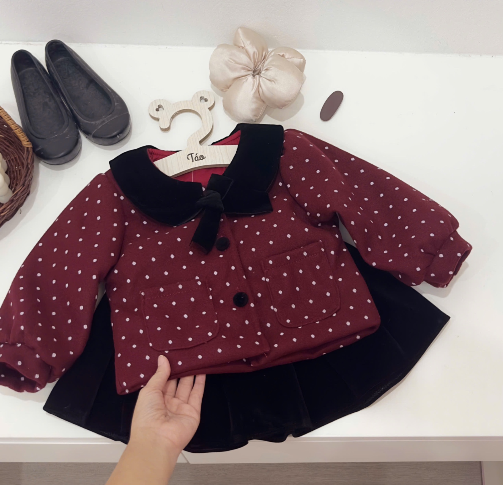 ￼sét áo dạ đỏ chấm bi cv nhung bé gái tk