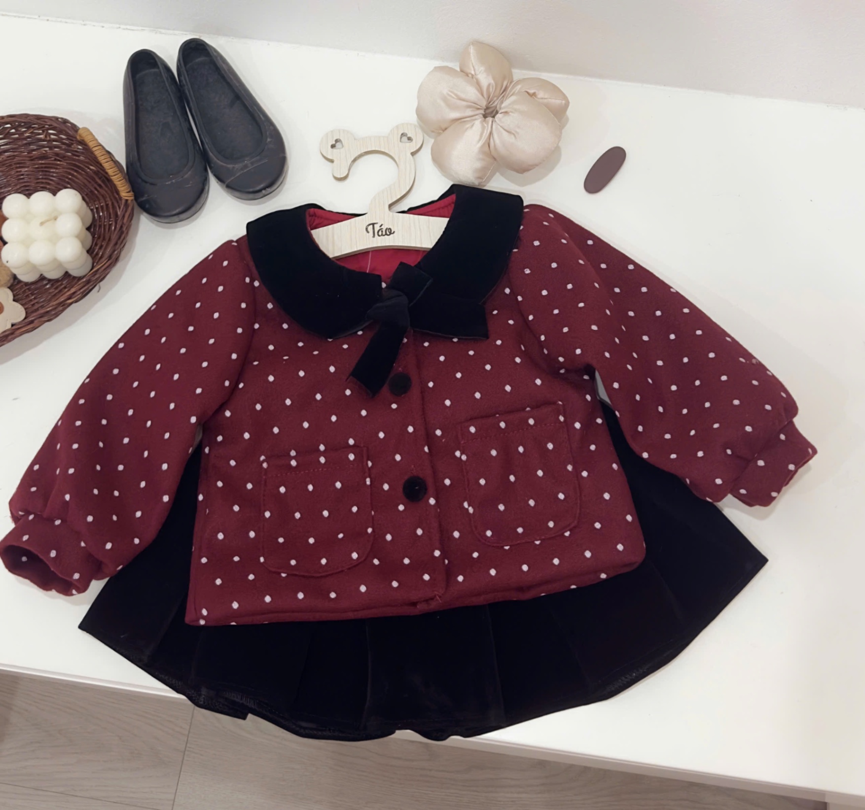 ￼sét áo dạ đỏ chấm bi cv nhung bé gái tk