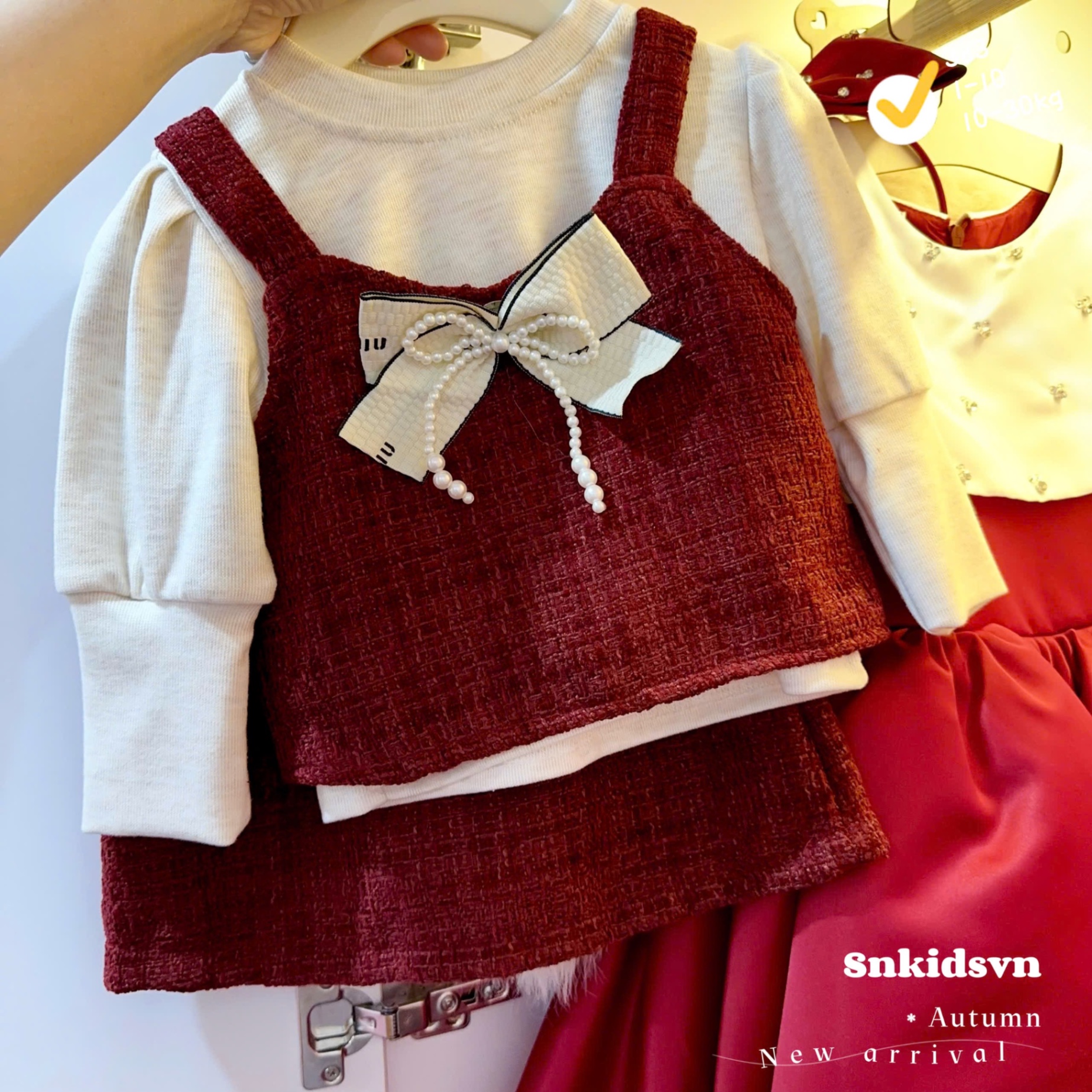 Sét 3 chi tiết dạ đỏ kèm áo bé gái