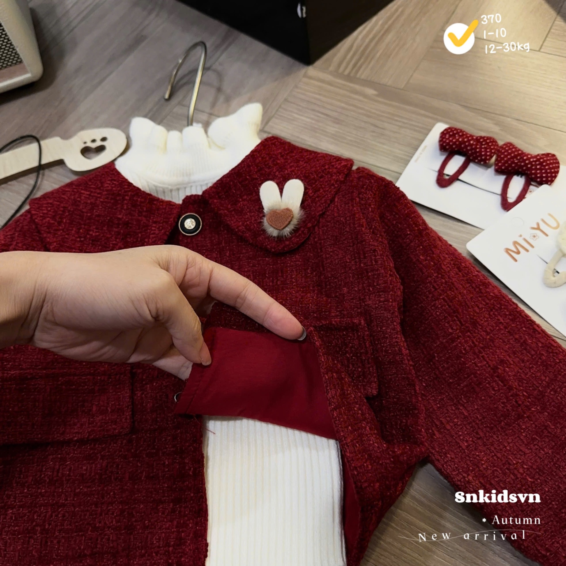 Sét dạ đỏ đính tai thỏ cv dập ly sn