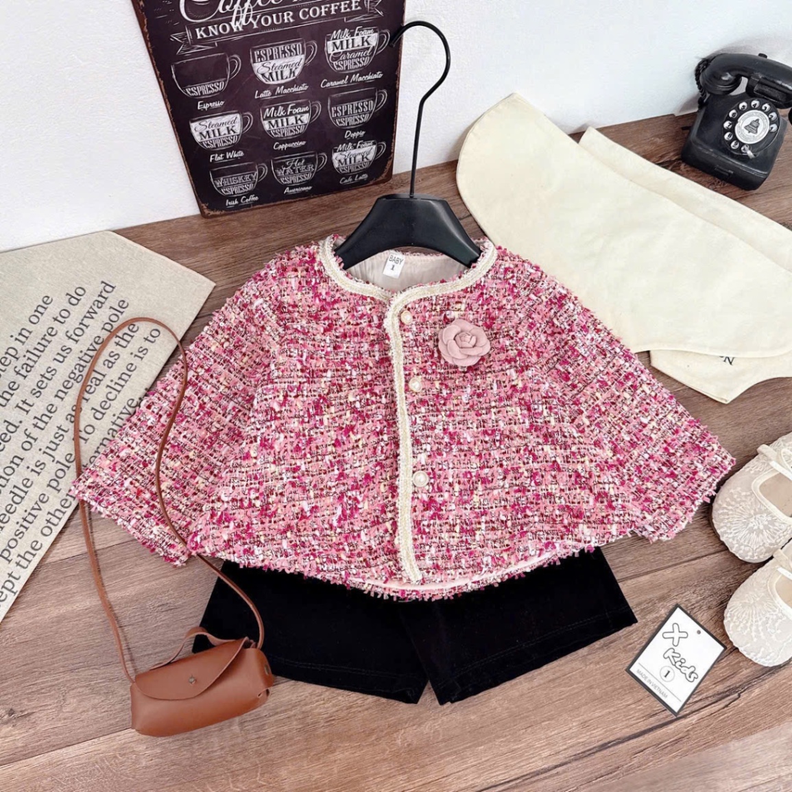 Sét áo dạ hồng quần sooc nhung đen bé gái