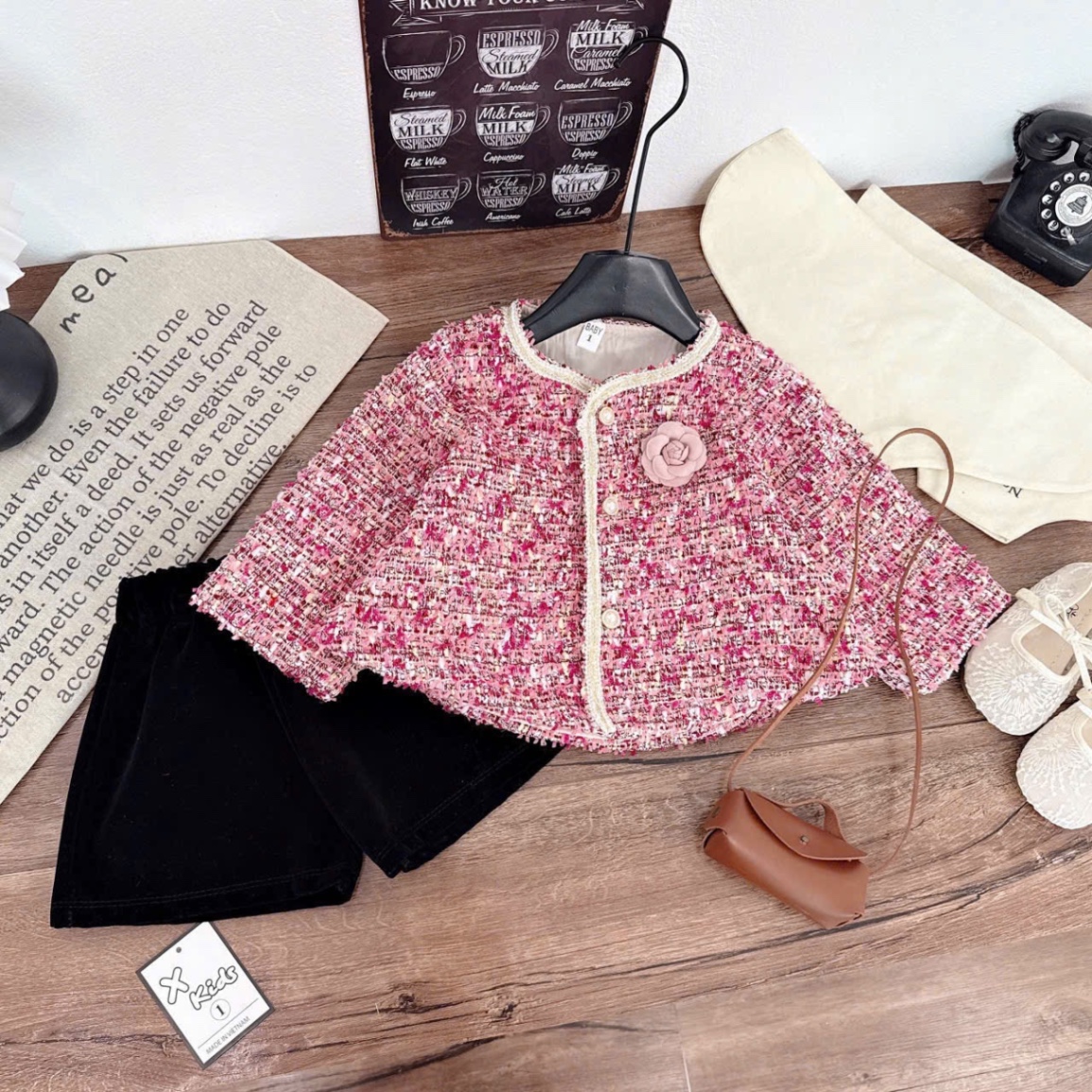 Sét áo dạ hồng quần sooc nhung đen bé gái