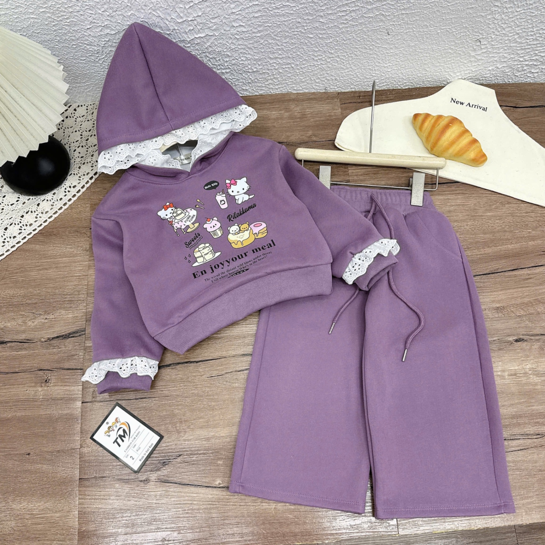 Sét bộ nỉ mũ vien ren quần xuông bé gái