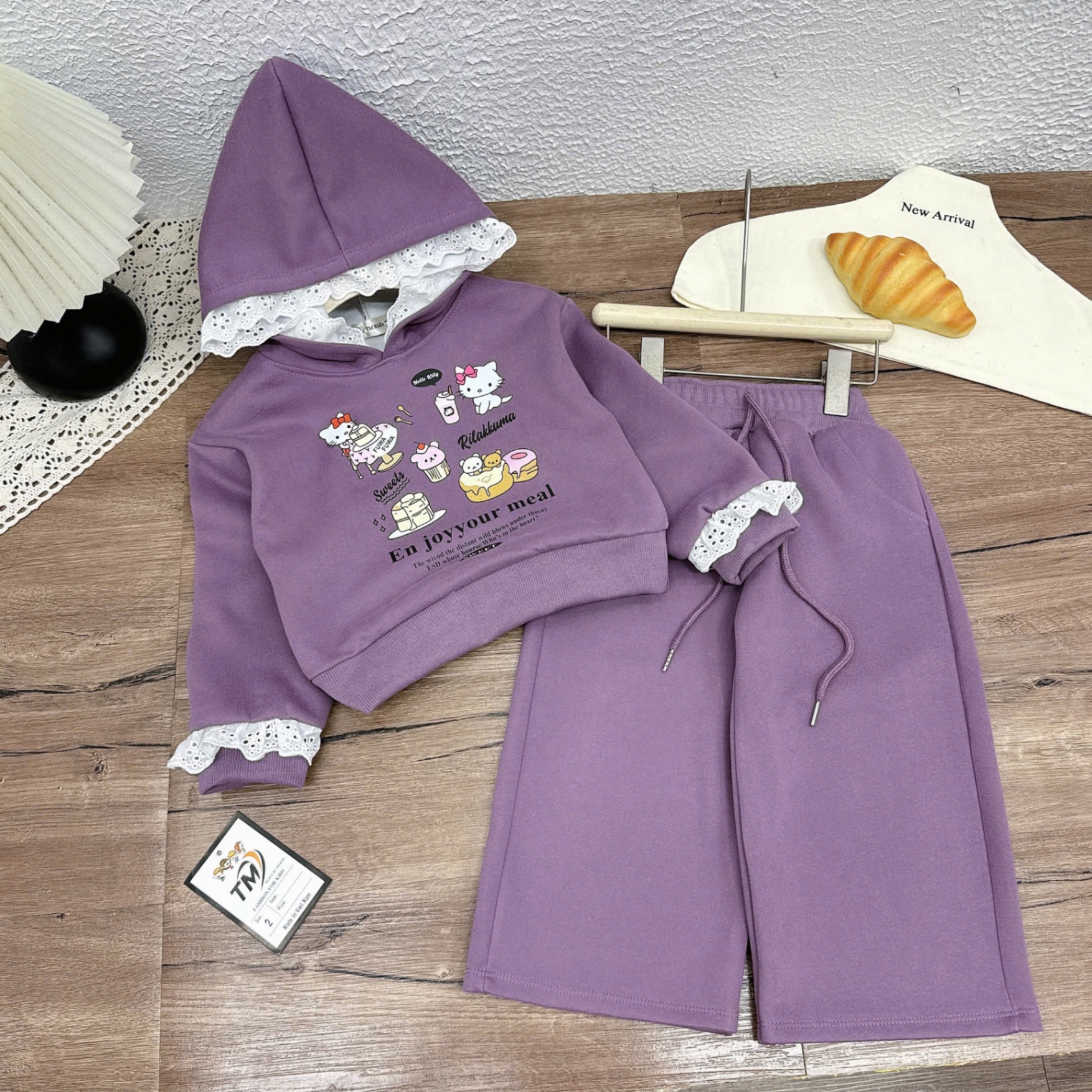 Sét bộ nỉ mũ vien ren quần xuông bé gái